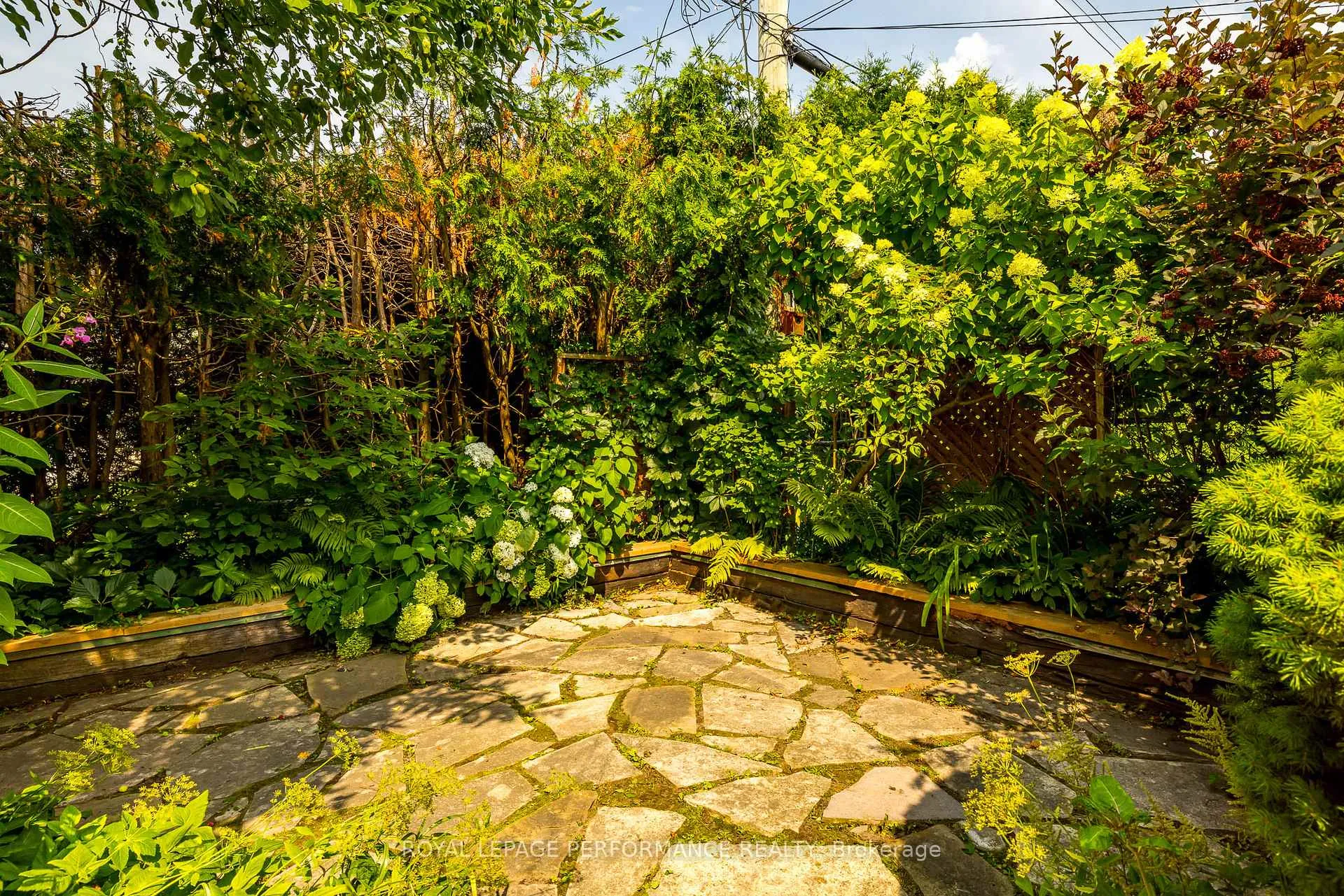 Photo 315 of 3038 Southmore Drive E, Ottawa, Riverside Park South — HOMEH