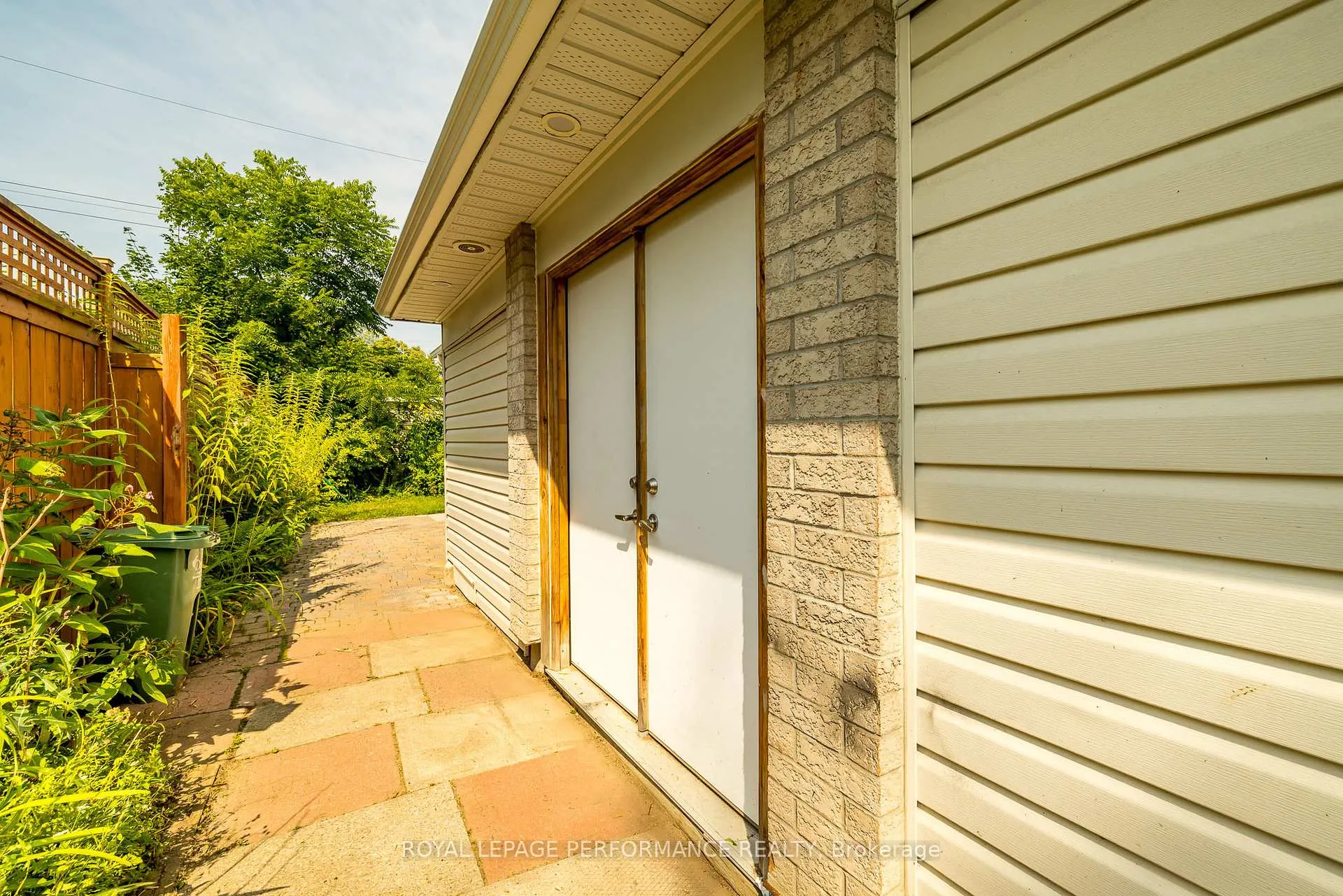 Photo 353 of 3038 Southmore Drive E, Ottawa, Riverside Park South — HOMEH