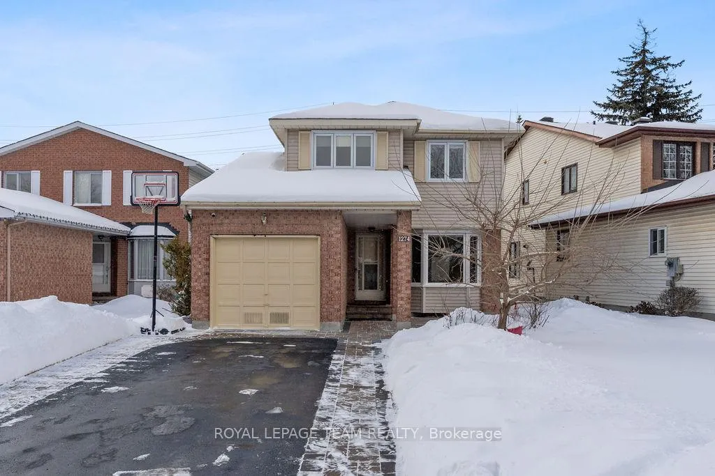 Photo 4 of 1274 Gregory Court, Ottawa, Beacon Hill South — HOMEH