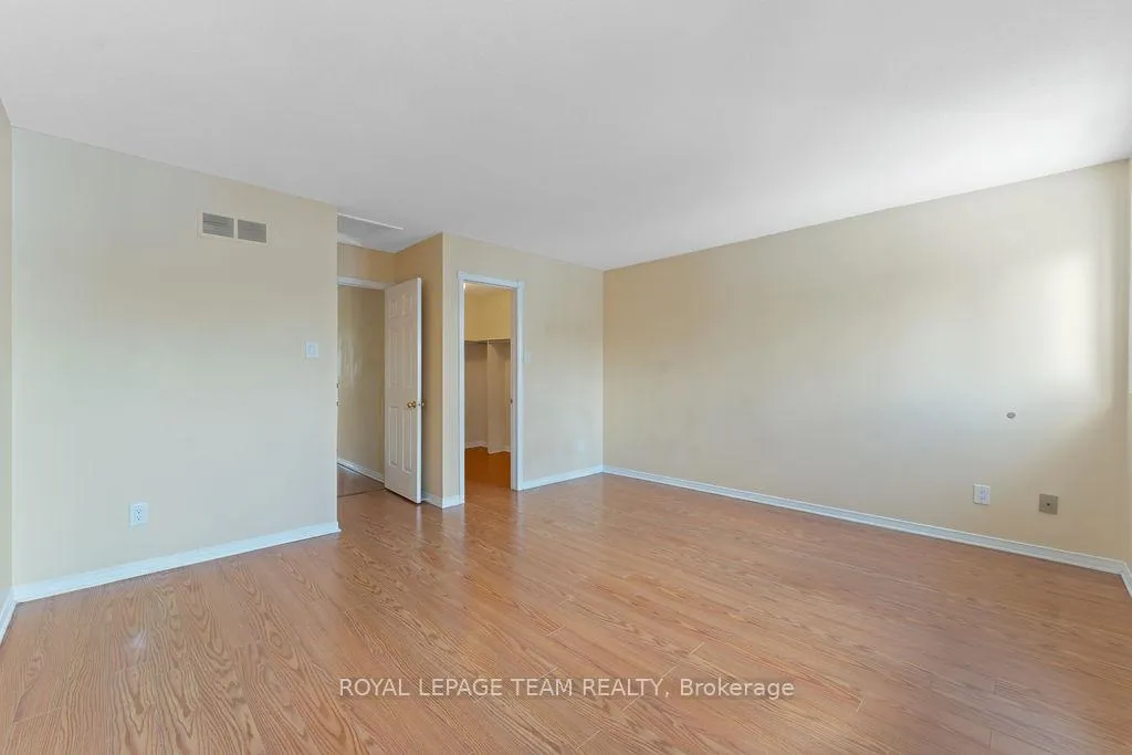 Photo 239 of 1274 Gregory Court, Ottawa, Beacon Hill South — HOMEH