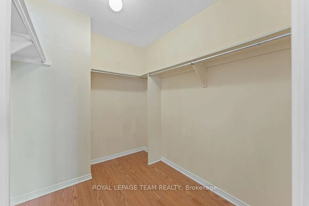 Photo 256 of 1274 Gregory Court, Ottawa, Beacon Hill South — HOMEH