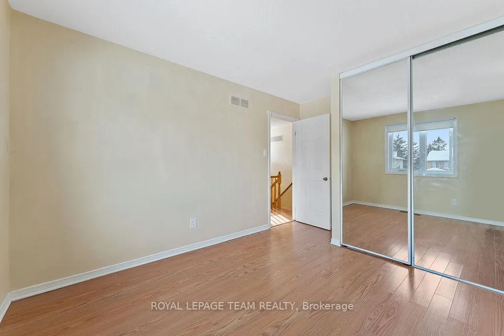 Photo 291 of 1274 Gregory Court, Ottawa, Beacon Hill South — HOMEH