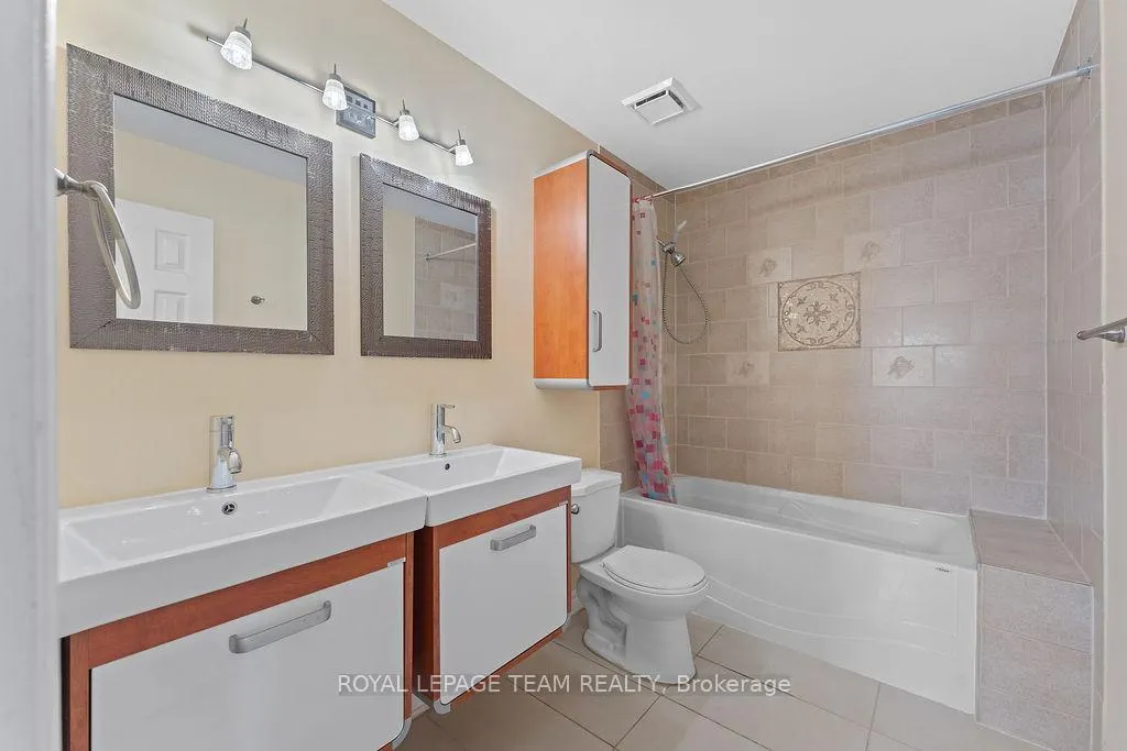 Photo 319 of 1274 Gregory Court, Ottawa, Beacon Hill South — HOMEH
