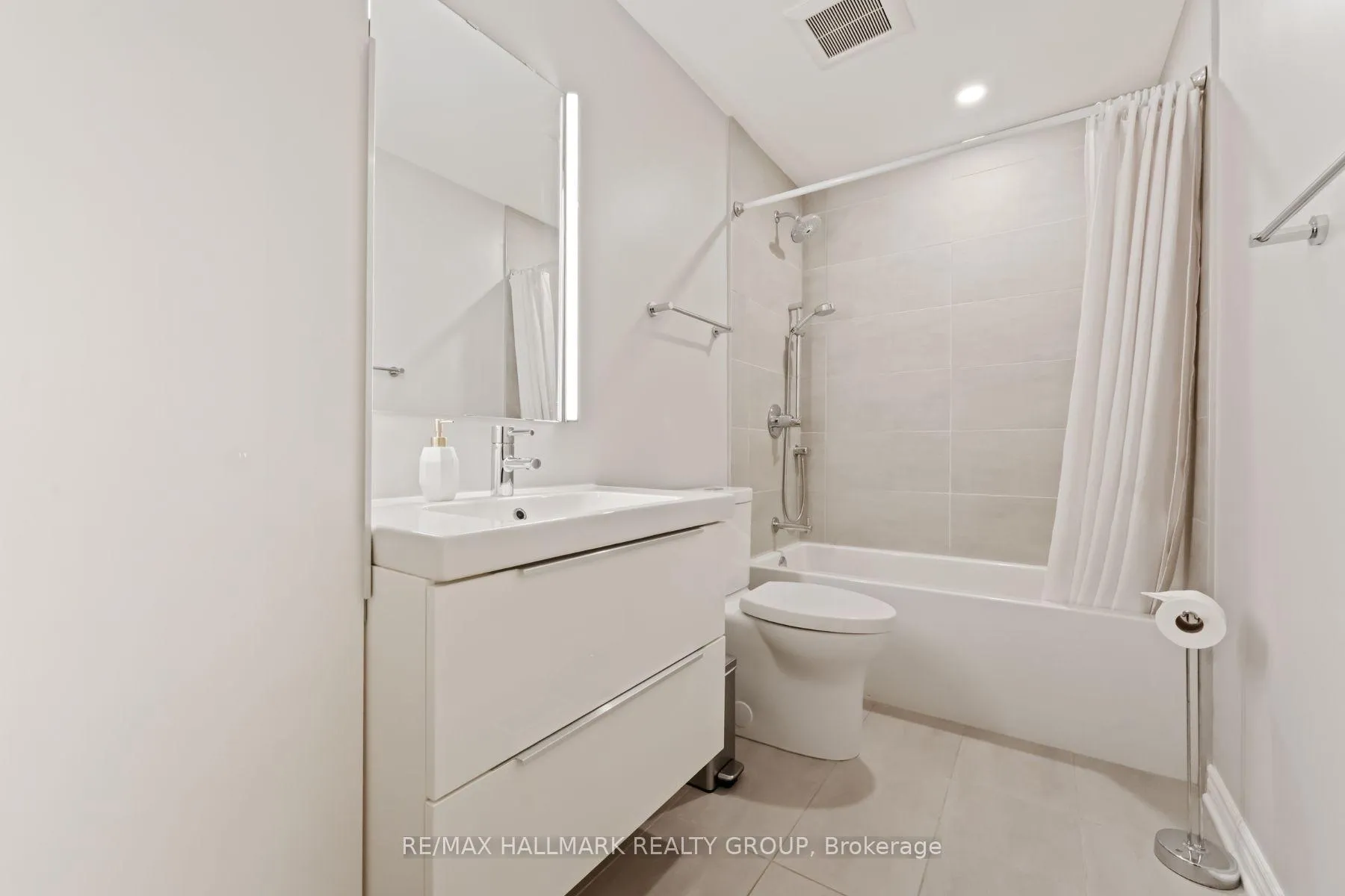 Photo 161 of 29 Maxton Private, Ottawa, Beacon Hill South — HOMEH
