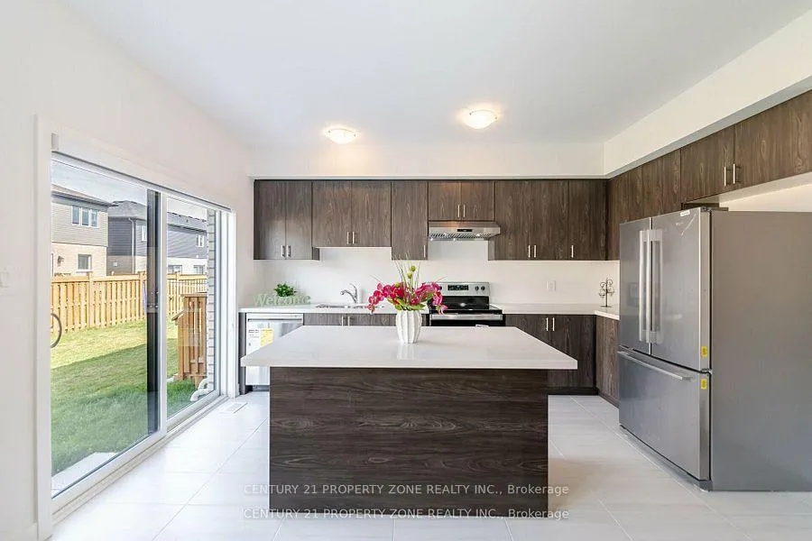 Photo 4 of 5 Evergreen Terrace, Barrie, Painswick South — HOMEH