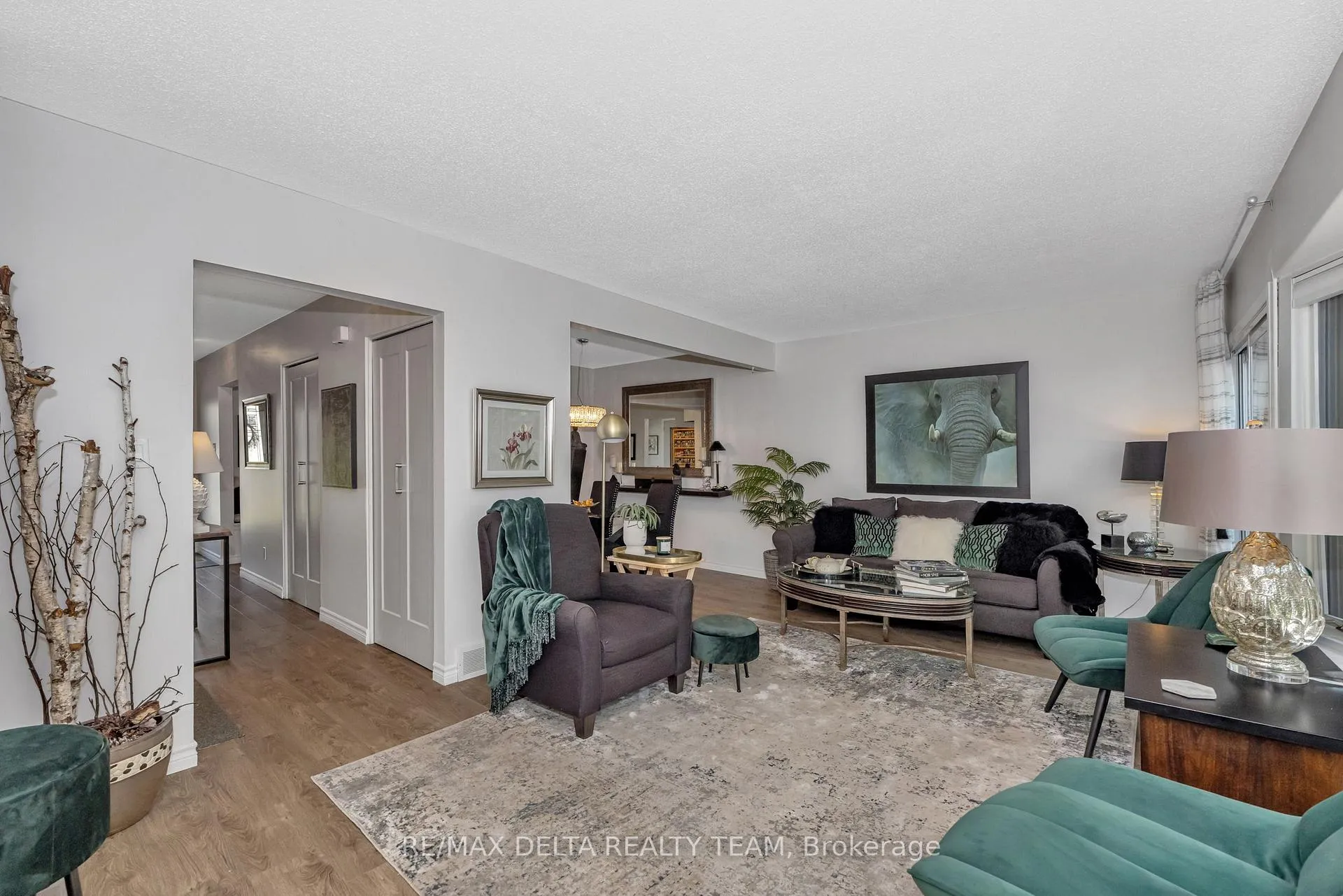 Photo 32 of 61 Valewood Crescent, Ottawa, Blackburn Hamlet — HOMEH