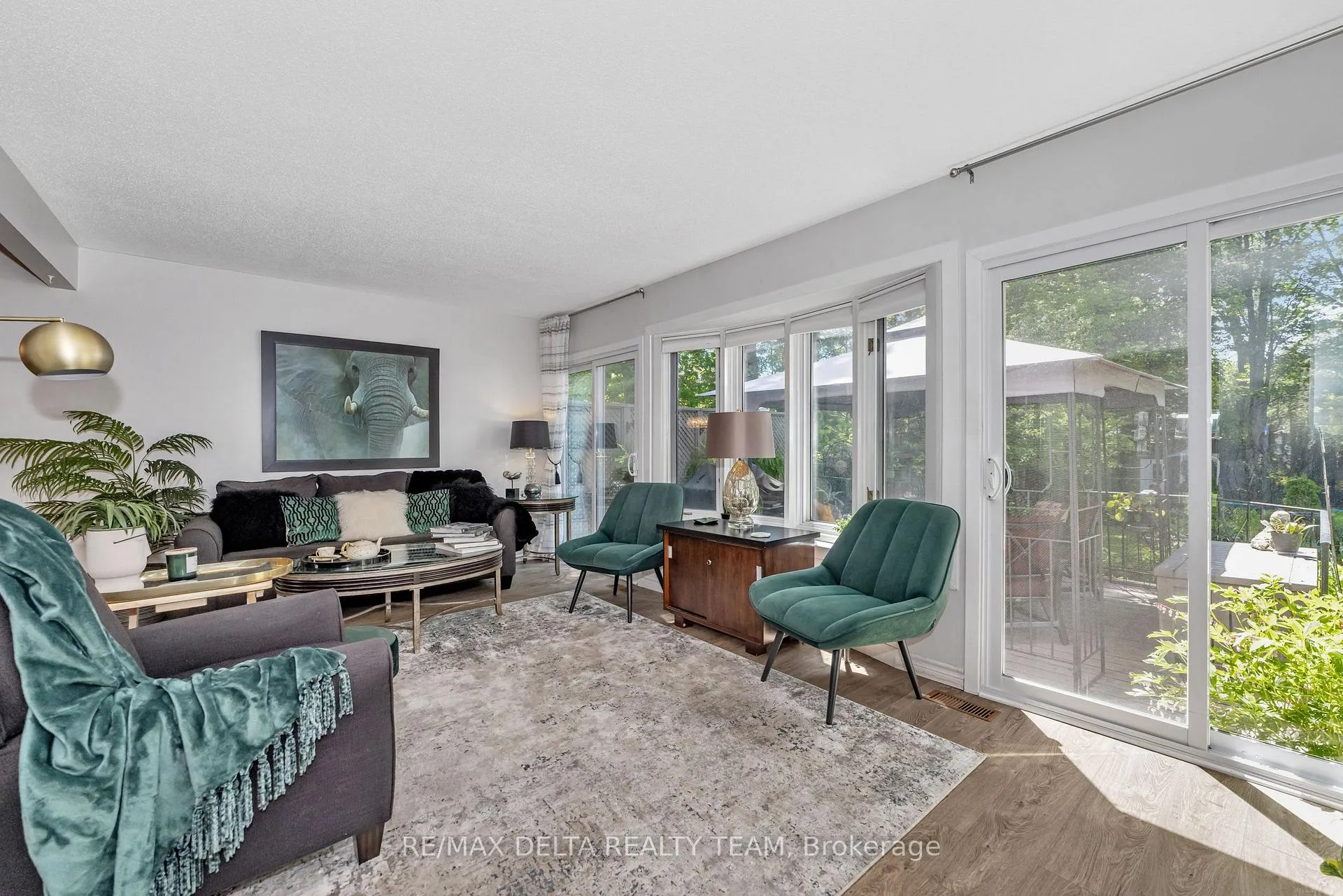 Photo 45 of 61 Valewood Crescent, Ottawa, Blackburn Hamlet — HOMEH