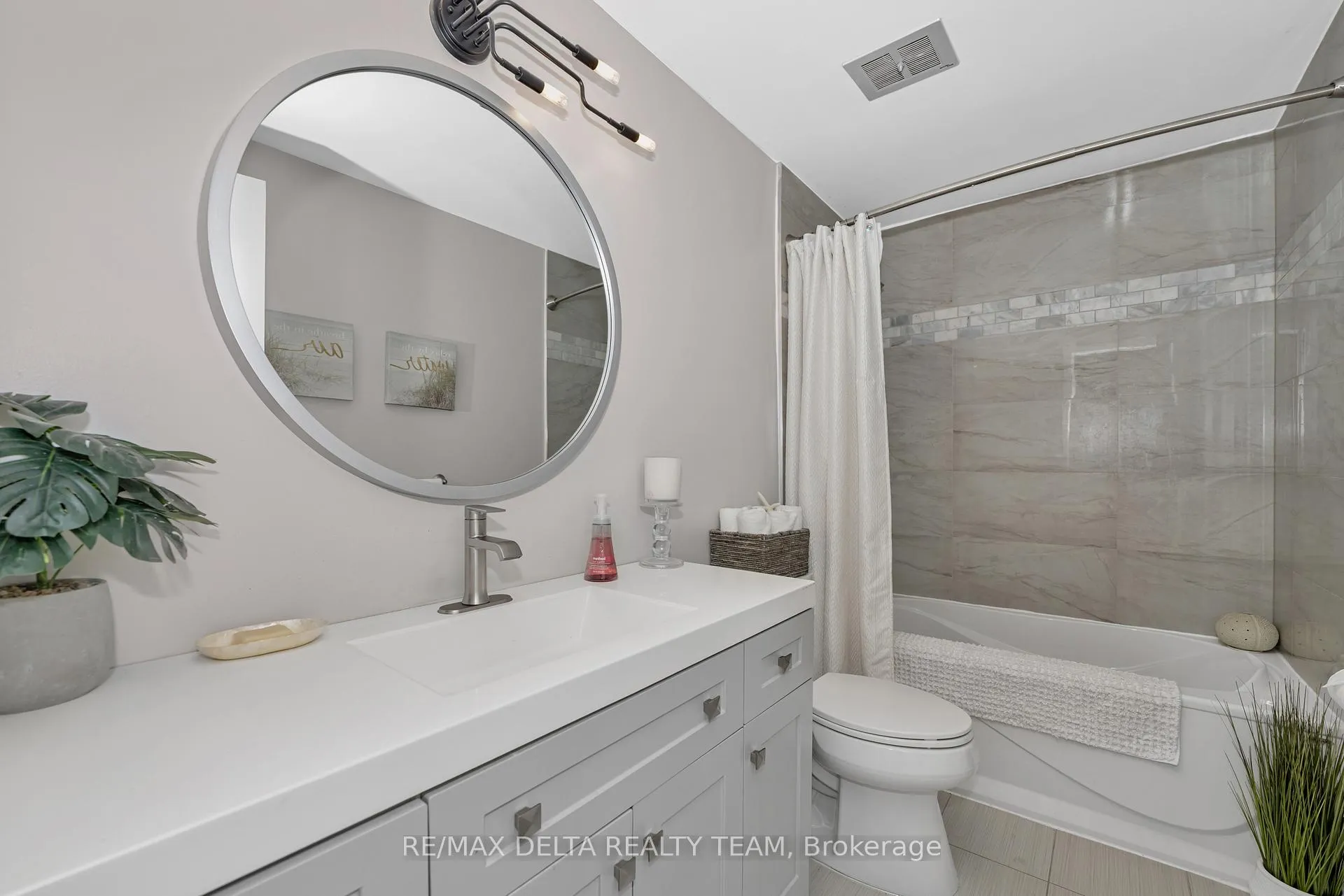 Photo 159 of 61 Valewood Crescent, Ottawa, Blackburn Hamlet — HOMEH