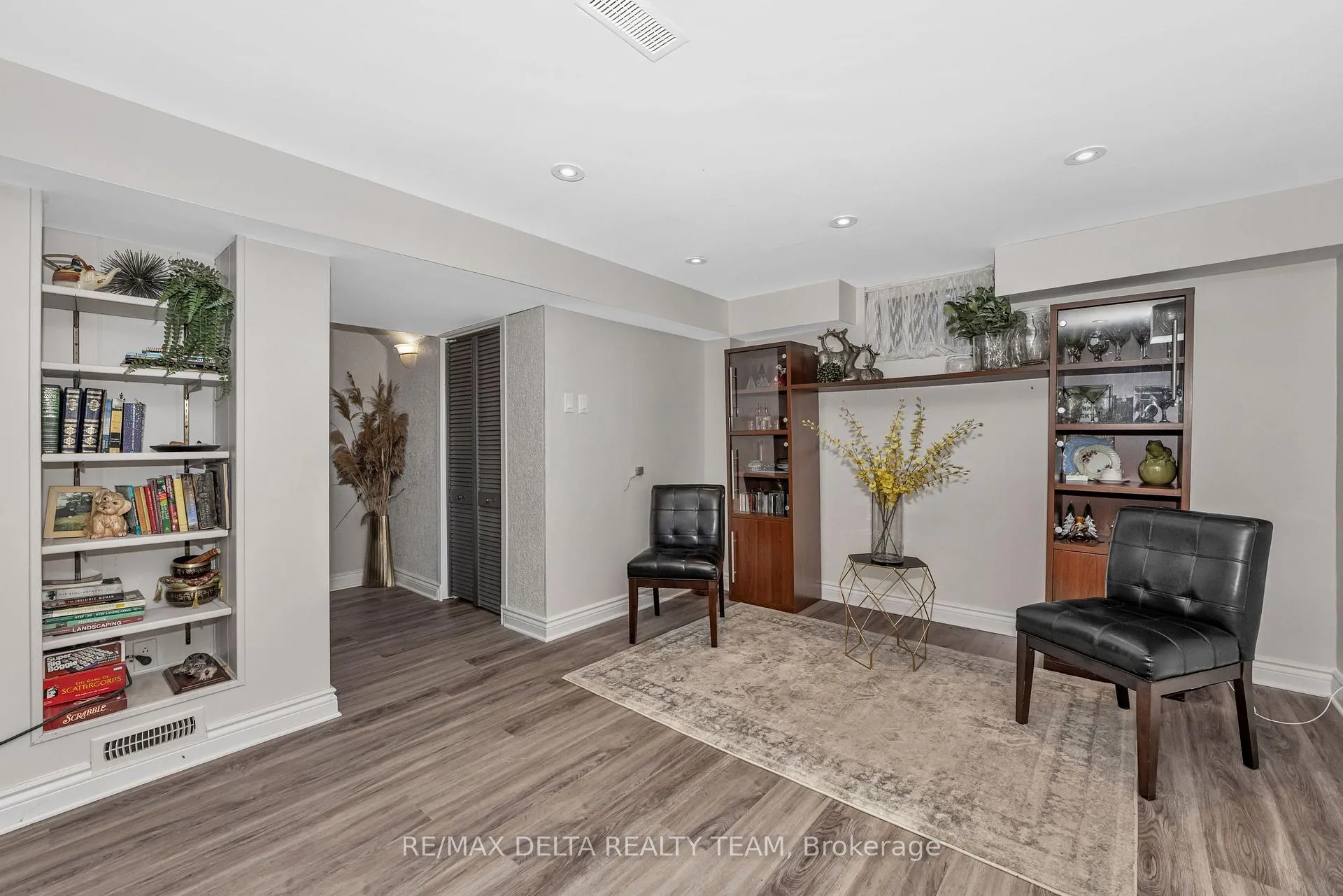 Photo 167 of 61 Valewood Crescent, Ottawa, Blackburn Hamlet — HOMEH