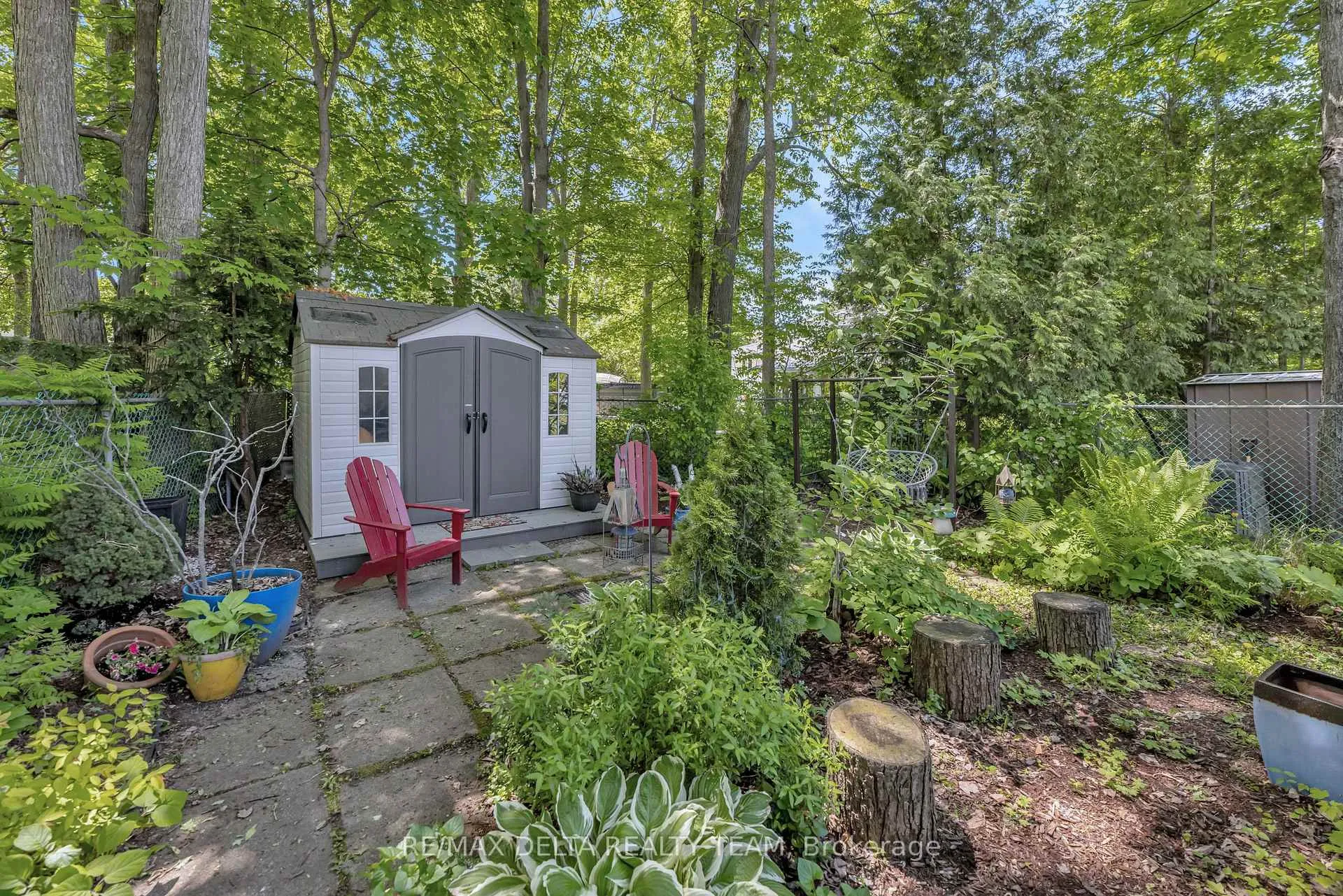 Photo 233 of 61 Valewood Crescent, Ottawa, Blackburn Hamlet — HOMEH
