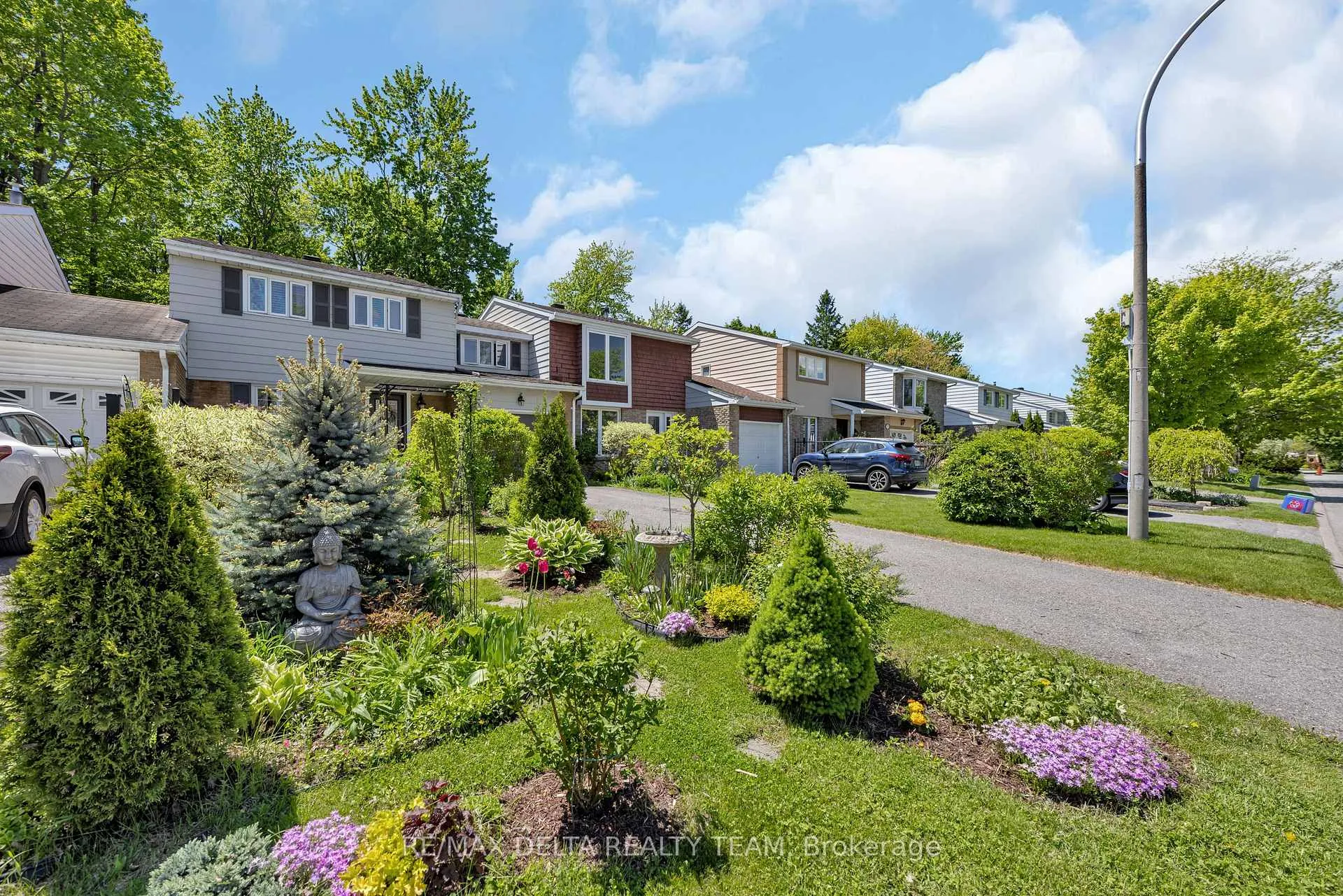 Photo 258 of 61 Valewood Crescent, Ottawa, Blackburn Hamlet — HOMEH
