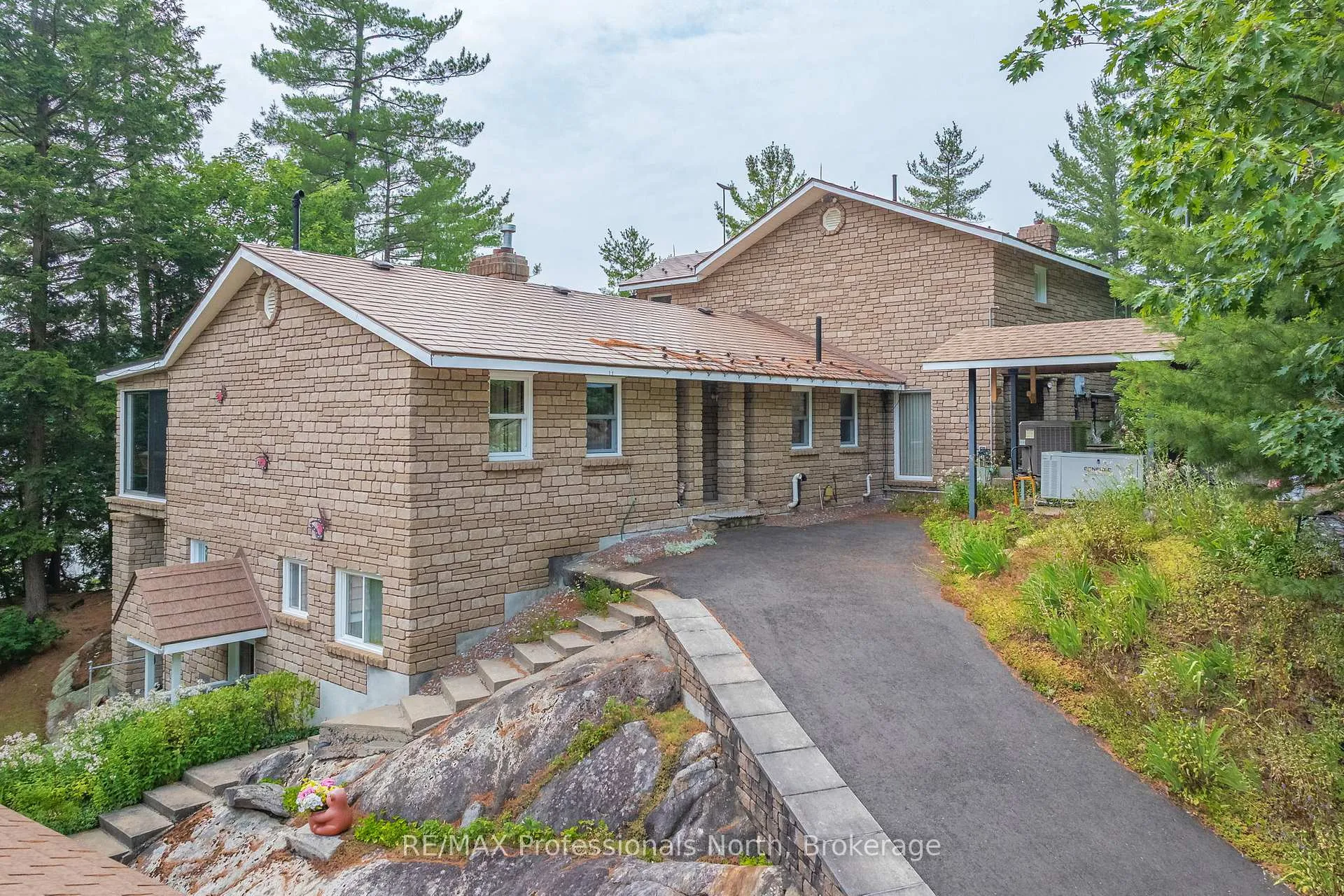 Photo 115 of 1077 Precambrian Drive N, Algonquin Highlands, Sherborne — HOMEH