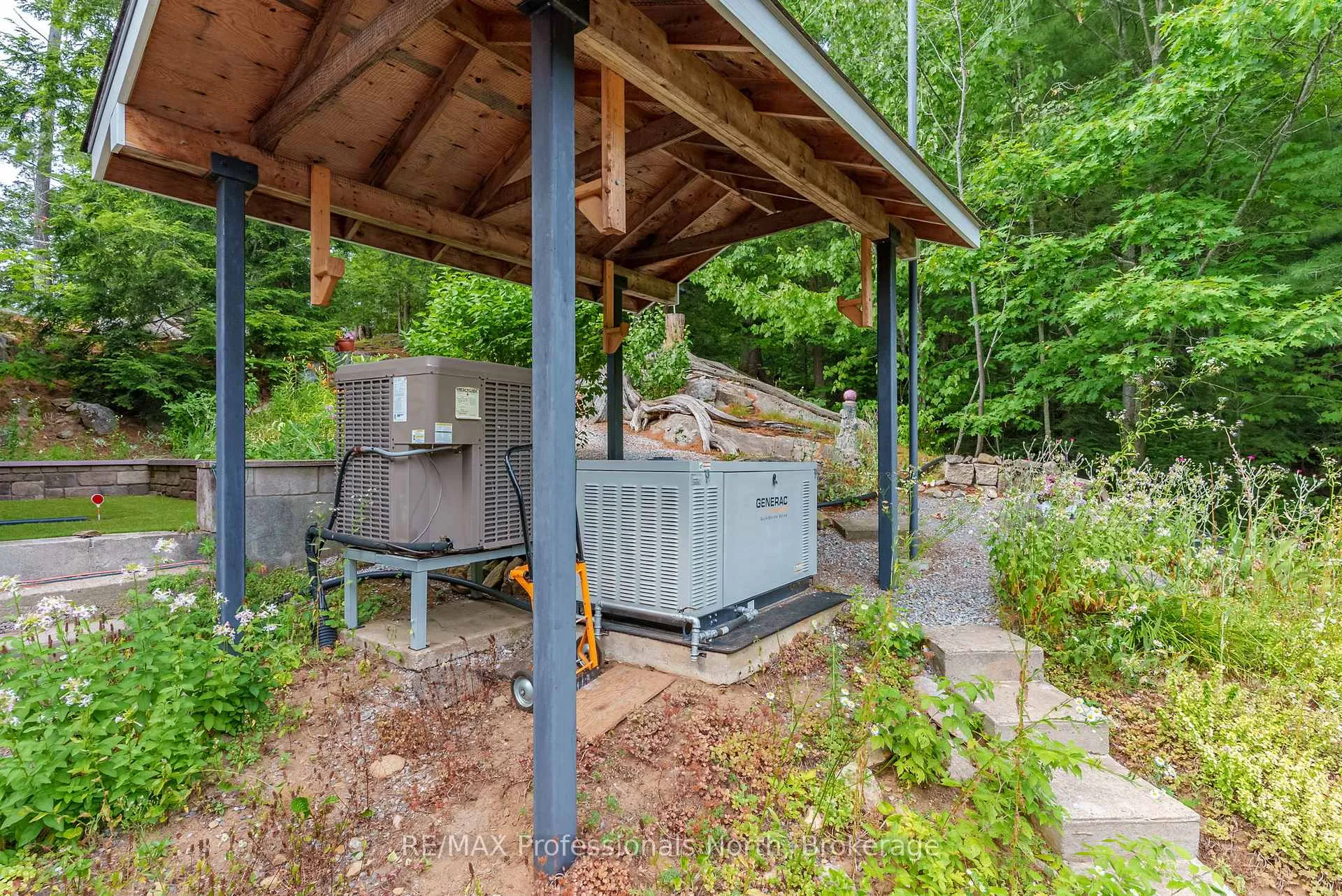 Photo 149 of 1077 Precambrian Drive N, Algonquin Highlands, Sherborne — HOMEH