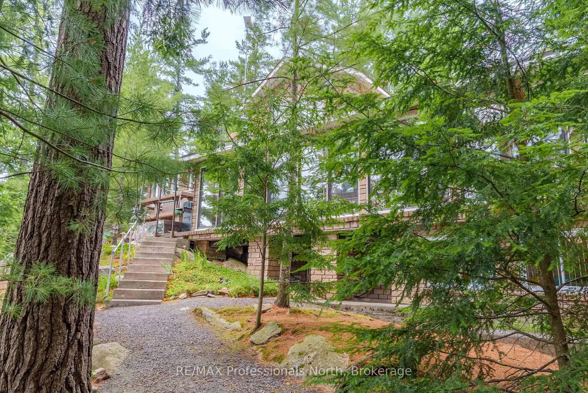Photo 177 of 1077 Precambrian Drive N, Algonquin Highlands, Sherborne — HOMEH