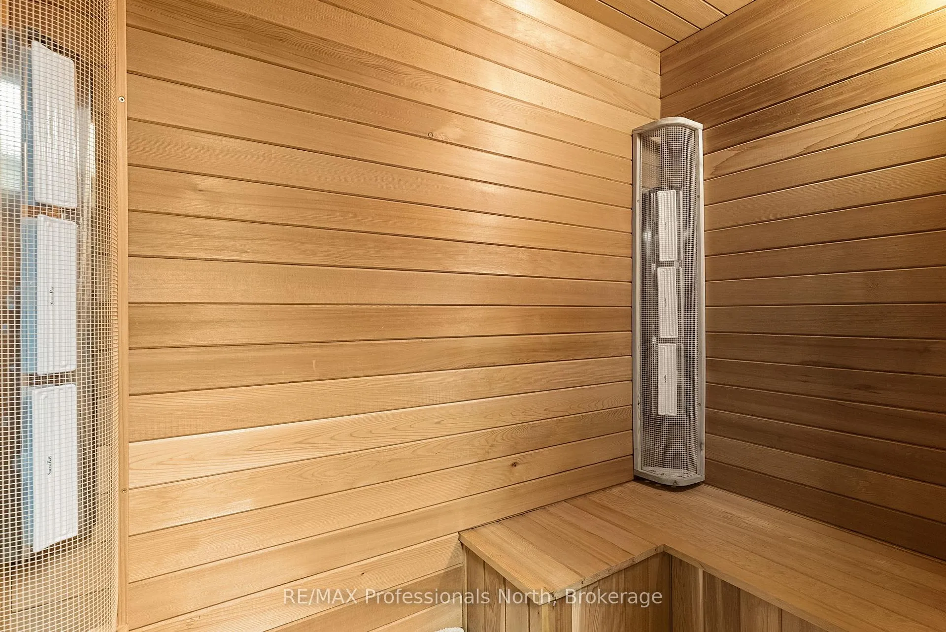 Photo 305 of 1077 Precambrian Drive N, Algonquin Highlands, Sherborne — HOMEH