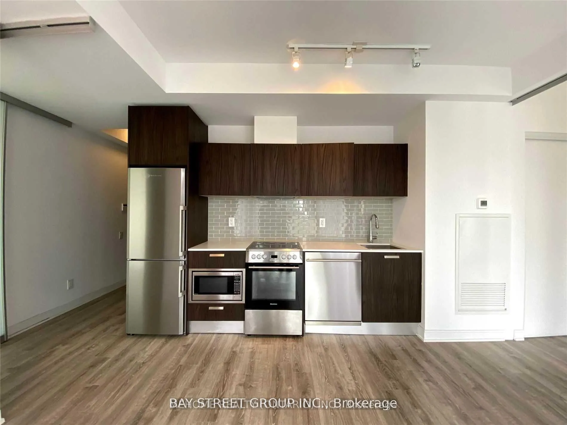 Photo 2 of Unit 1001, 50 Charles Street E, Toronto, Church-Yonge Corridor — HOMEH