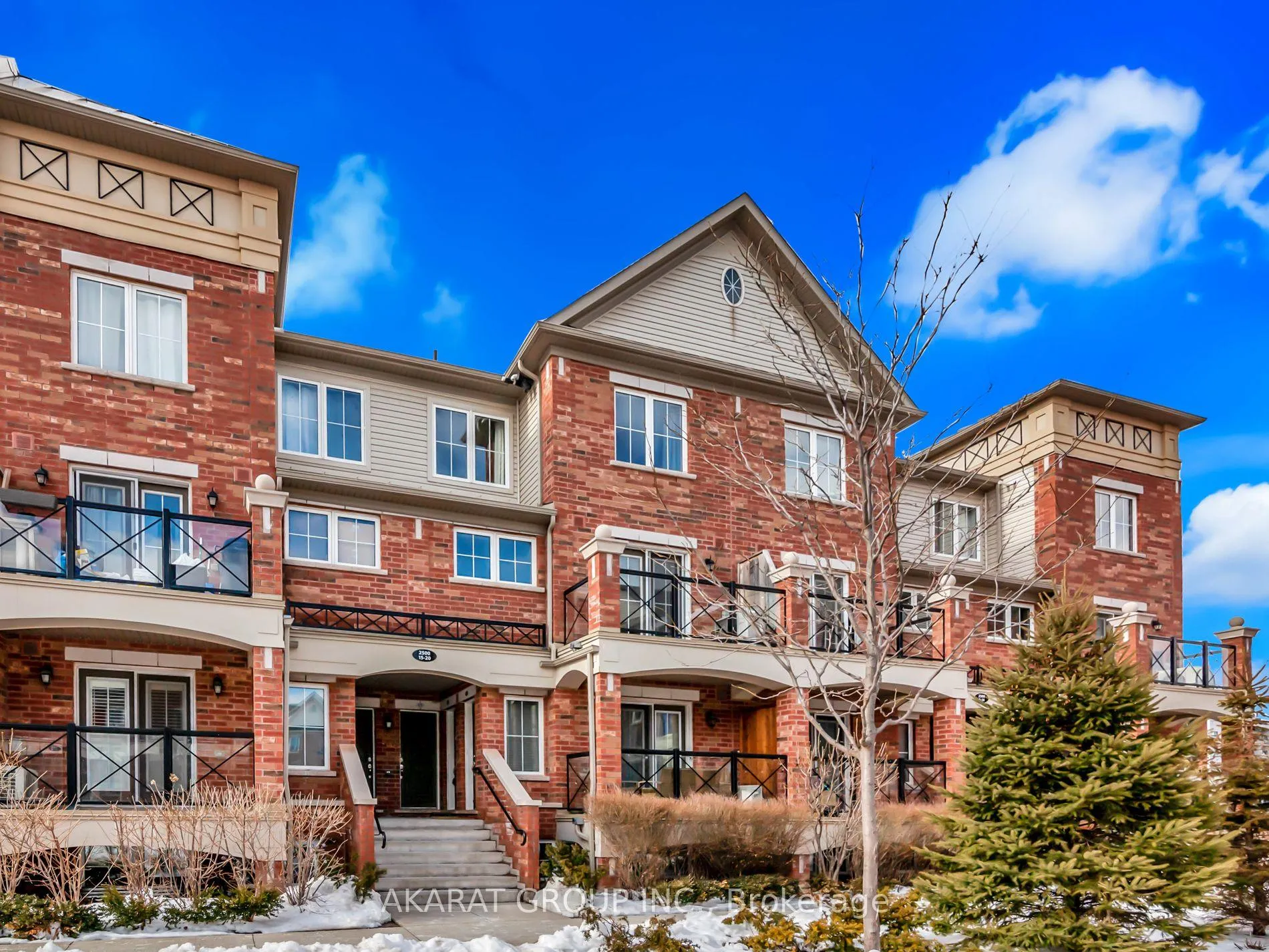 Photo 1 of Unit 16, 2500 Post Road, Oakville, River Oaks — HOMEH