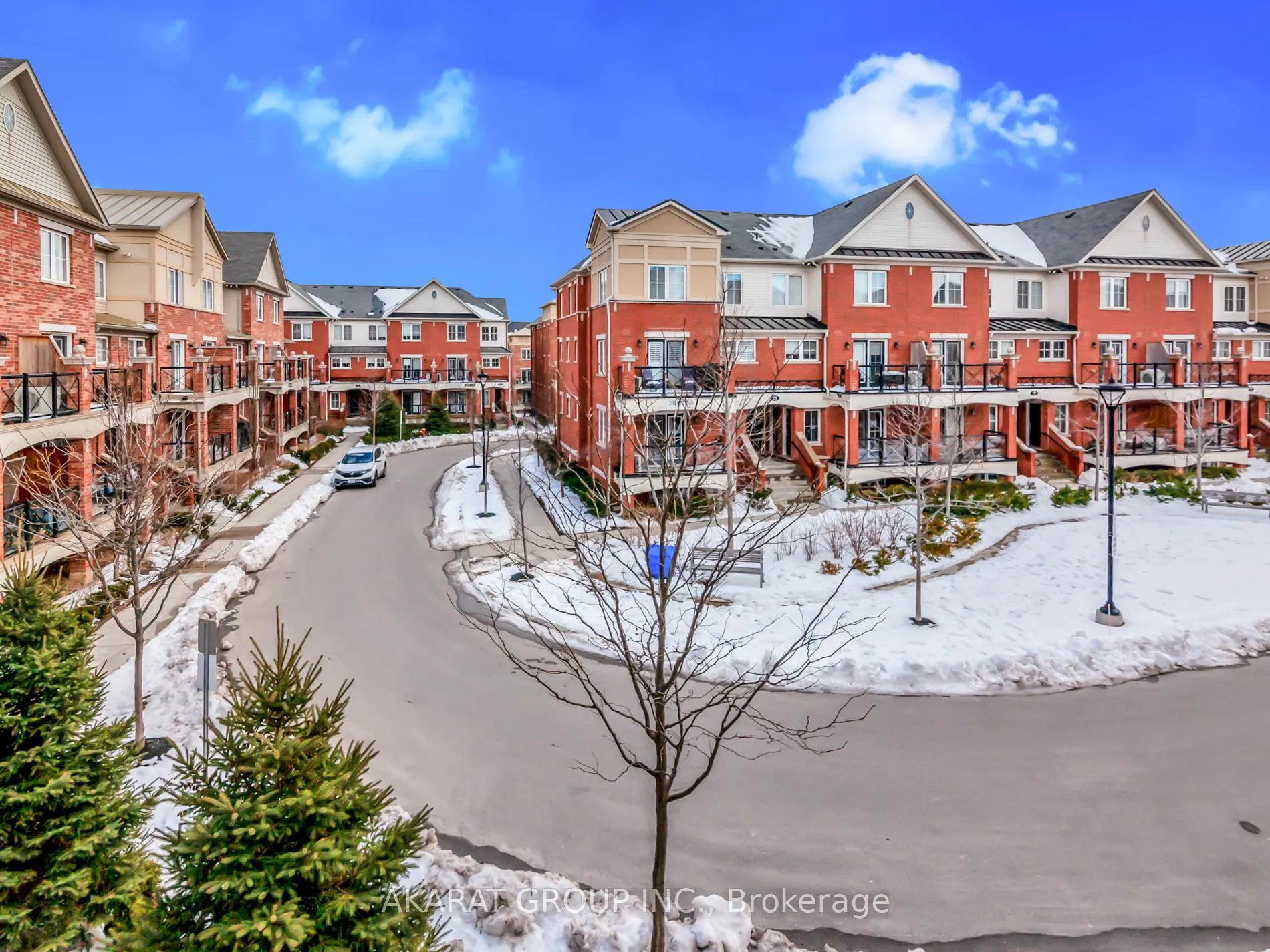 Photo 12 of Unit 16, 2500 Post Road, Oakville, River Oaks — HOMEH