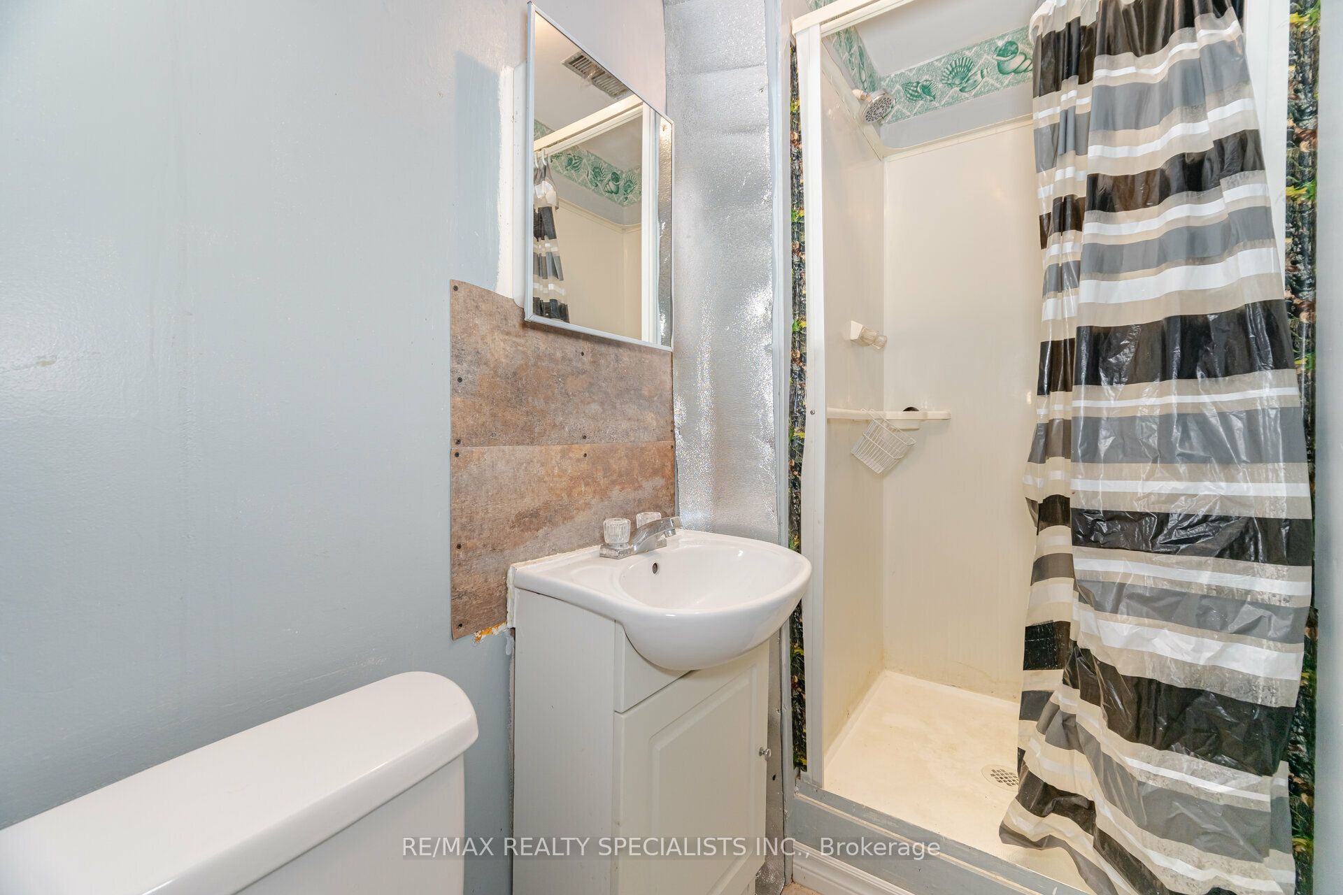 Photo 73 of Unit 8, 8 Guildford Crescent, Brampton, Central Park — HOMEH