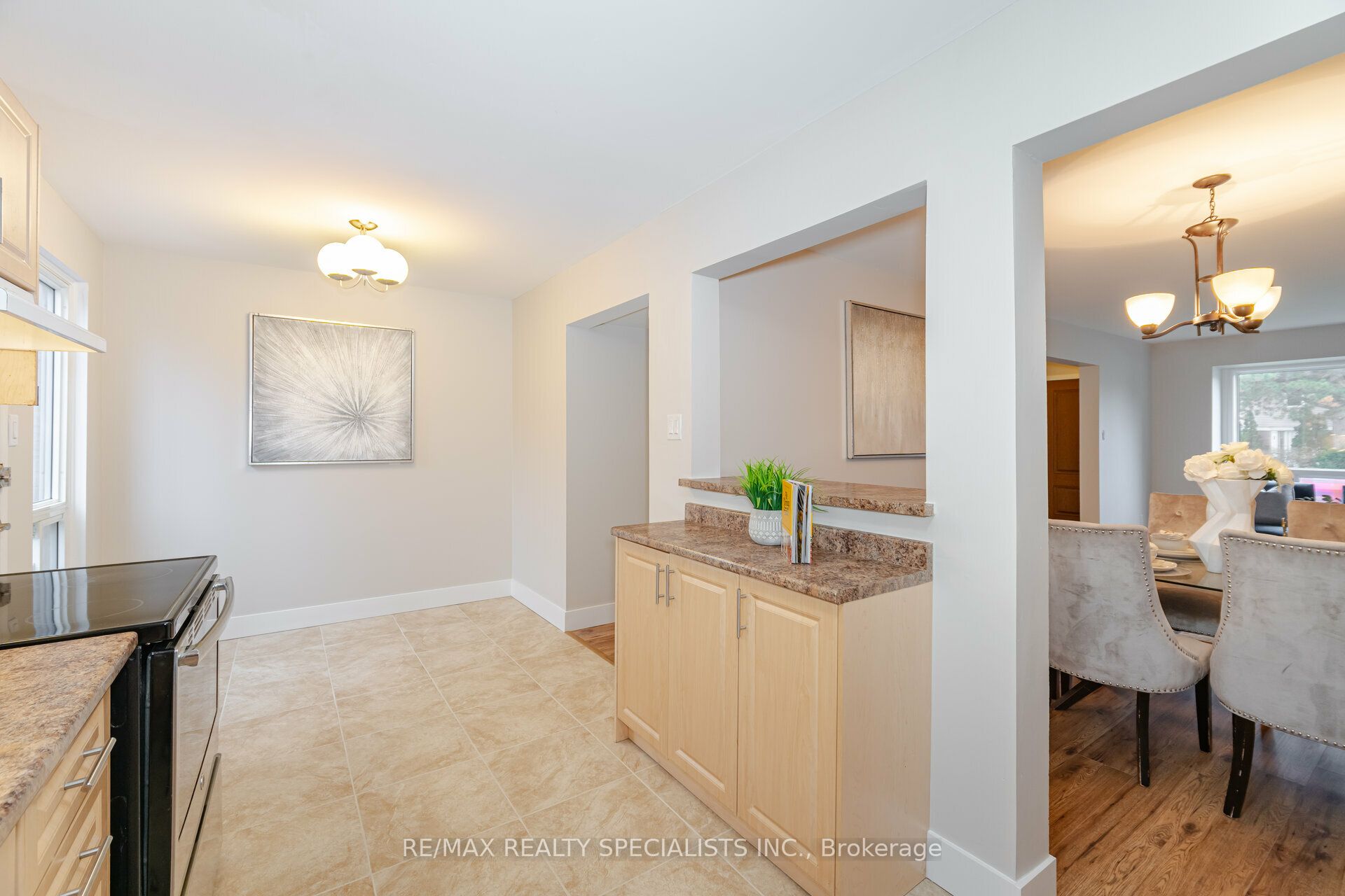 Photo 49 of Unit 8, 8 Guildford Crescent, Brampton, Central Park — HOMEH