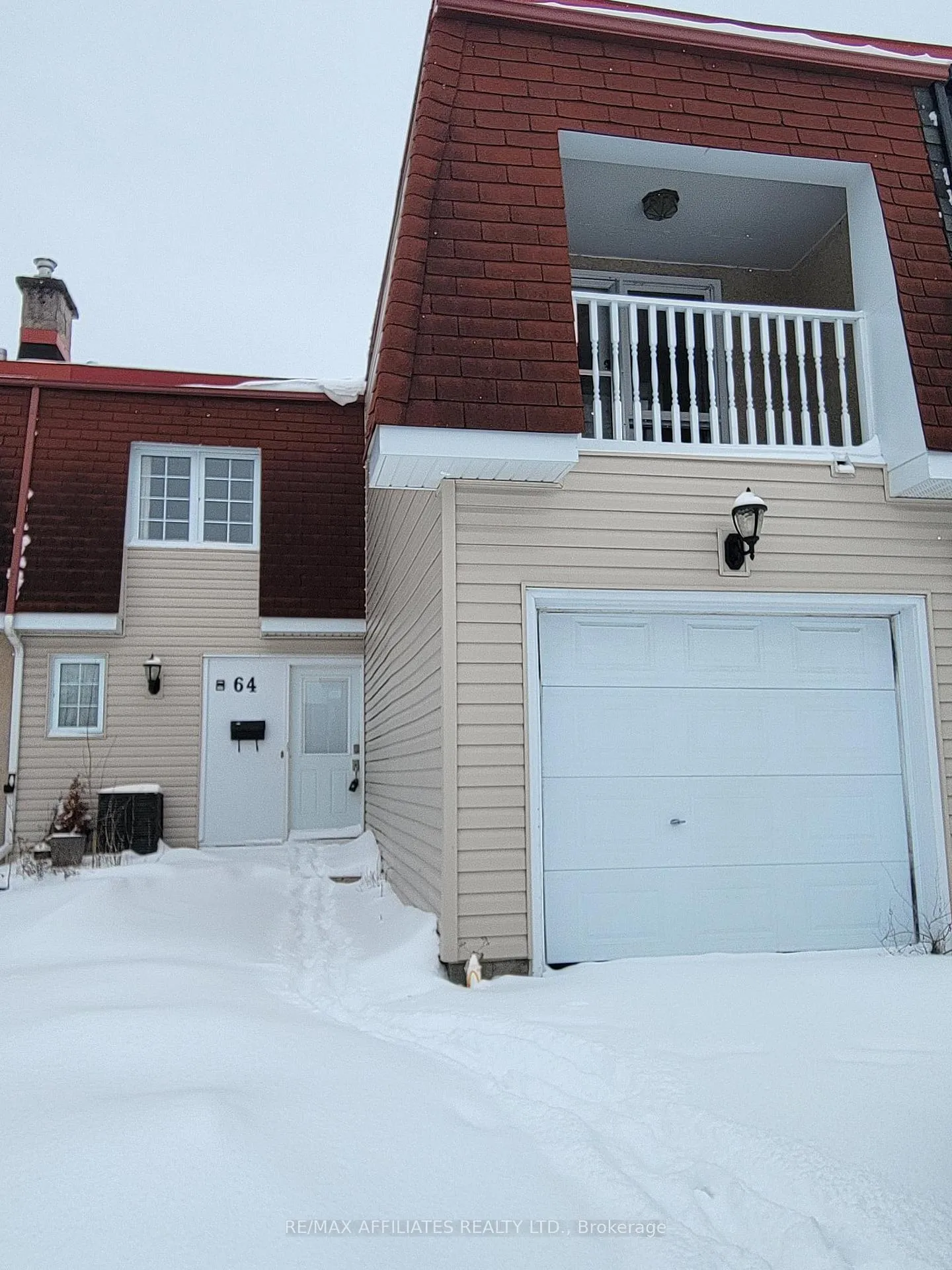 Photo 8 of 64 Tarquin Crescent, Ottawa, Westcliffe Estates — HOMEH