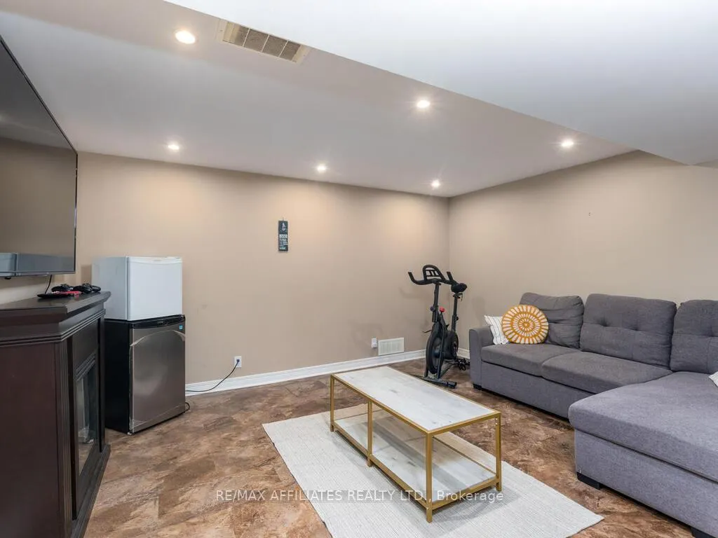 Photo 243 of 64 Tarquin Crescent, Ottawa, Westcliffe Estates — HOMEH
