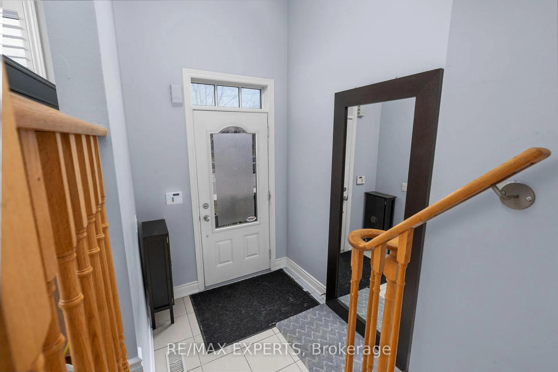 Photo 3 of 21 Ypres Road, Toronto, Keelesdale-Eglinton West — HOMEH