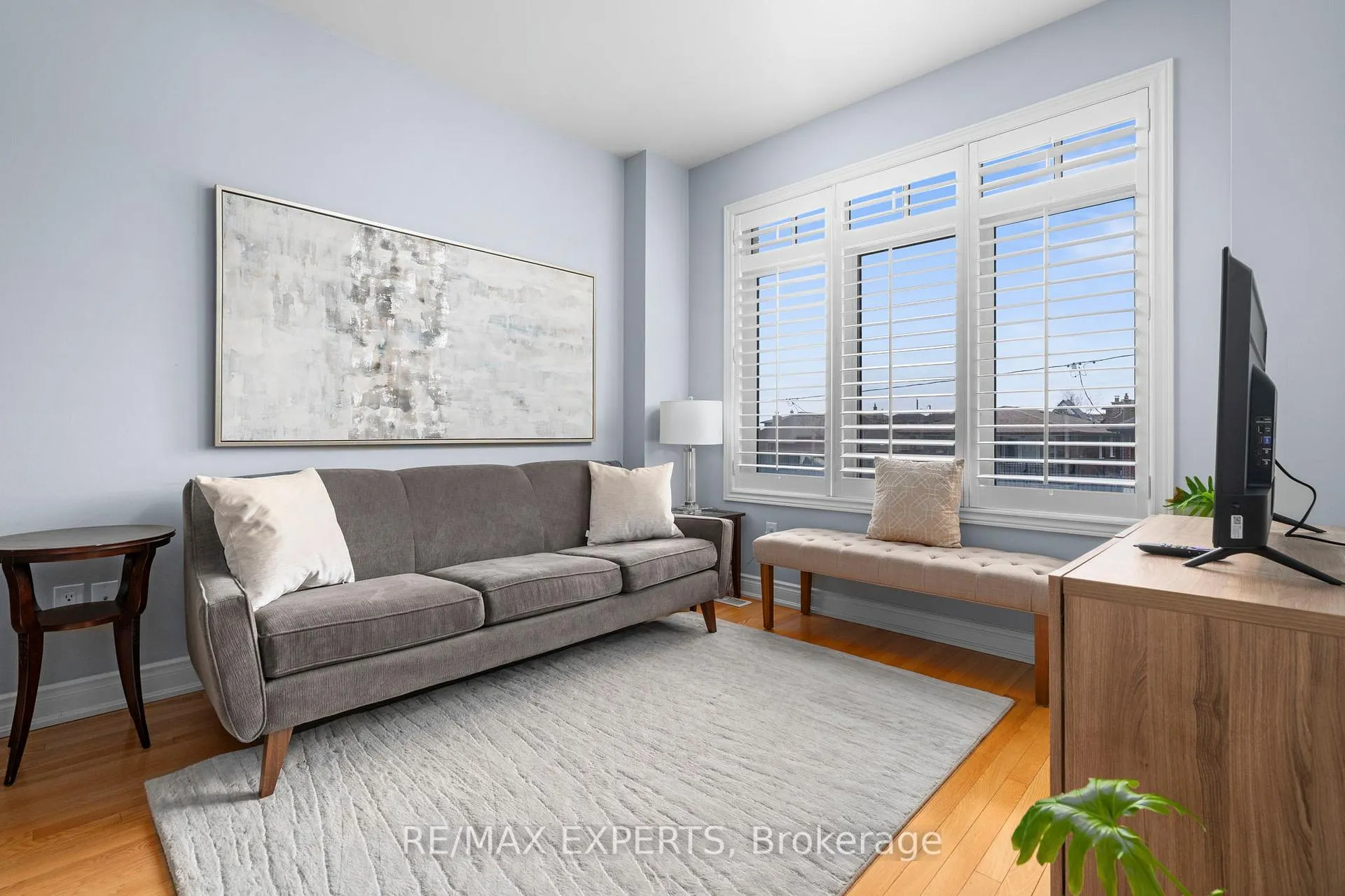 Photo 6 of 21 Ypres Road, Toronto, Keelesdale-Eglinton West — HOMEH
