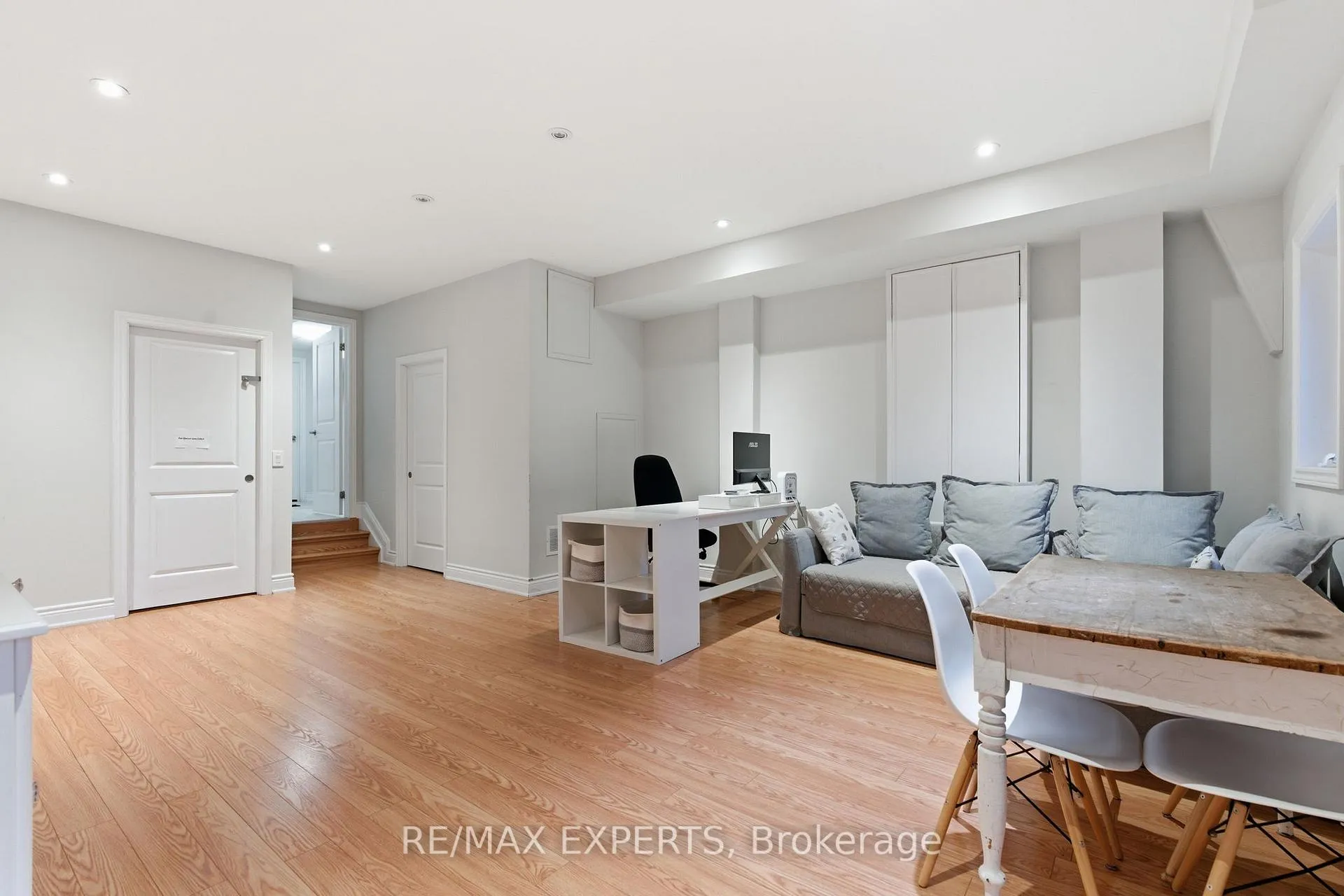 Photo 28 of 21 Ypres Road, Toronto, Keelesdale-Eglinton West — HOMEH