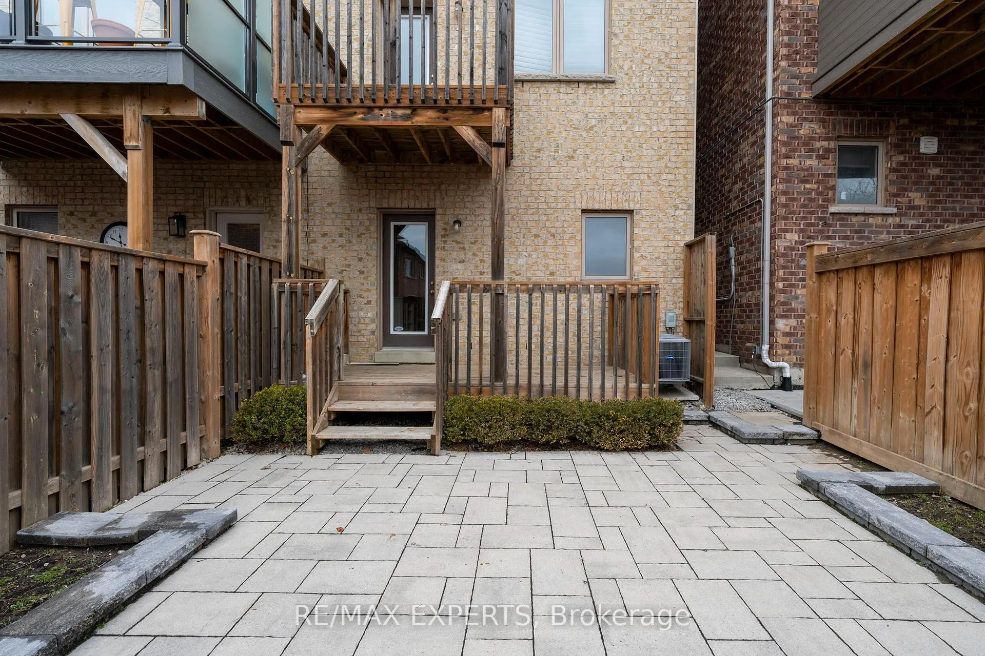 Photo 32 of 21 Ypres Road, Toronto, Keelesdale-Eglinton West — HOMEH