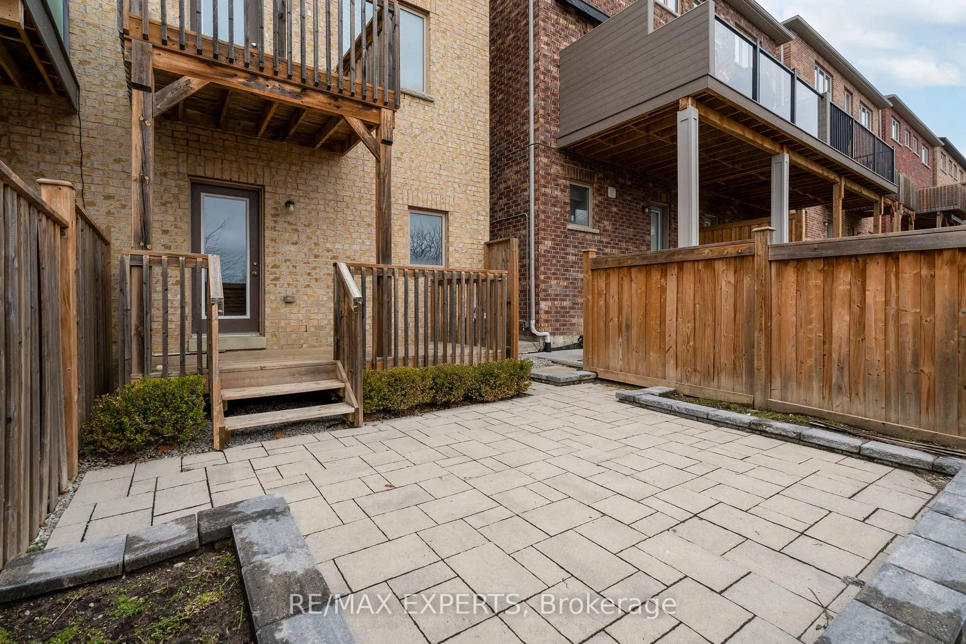 Photo 34 of 21 Ypres Road, Toronto, Keelesdale-Eglinton West — HOMEH