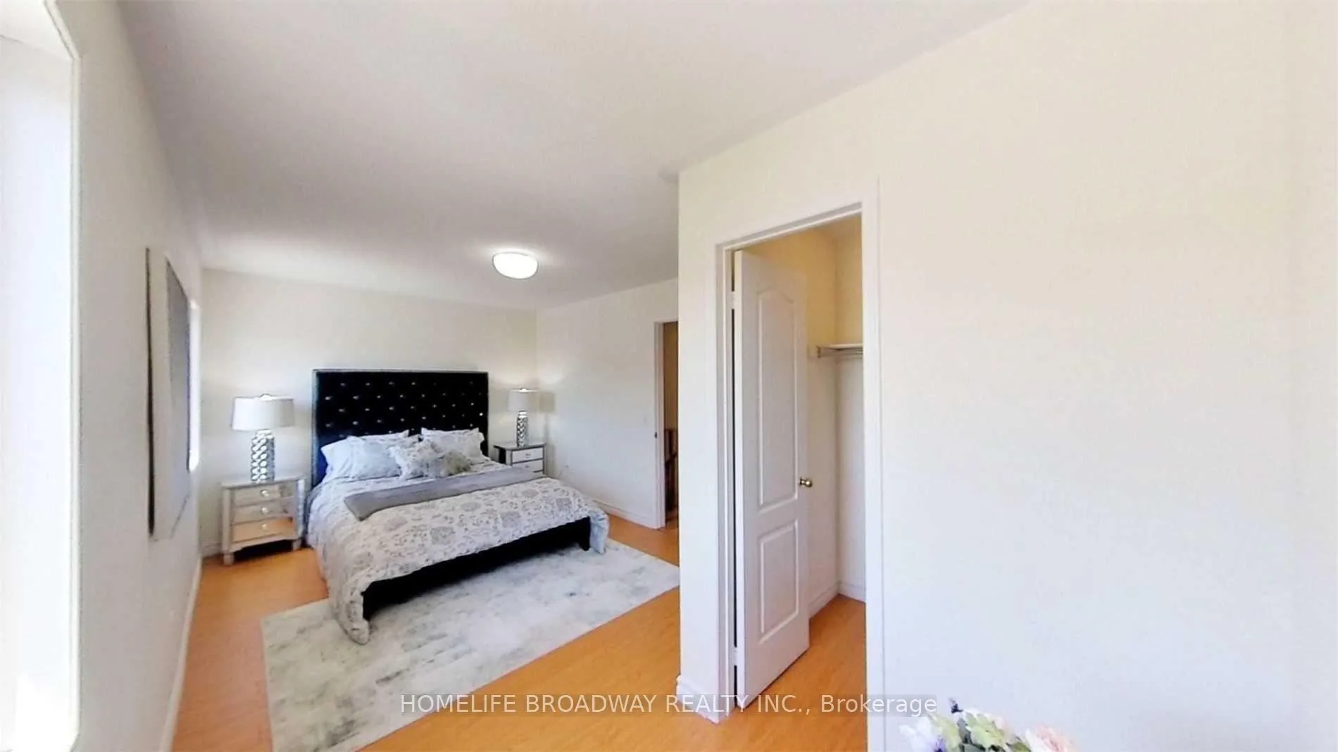 Photo 7 of 421 Bur Oak Avenue, Markham, Berczy — HOMEH