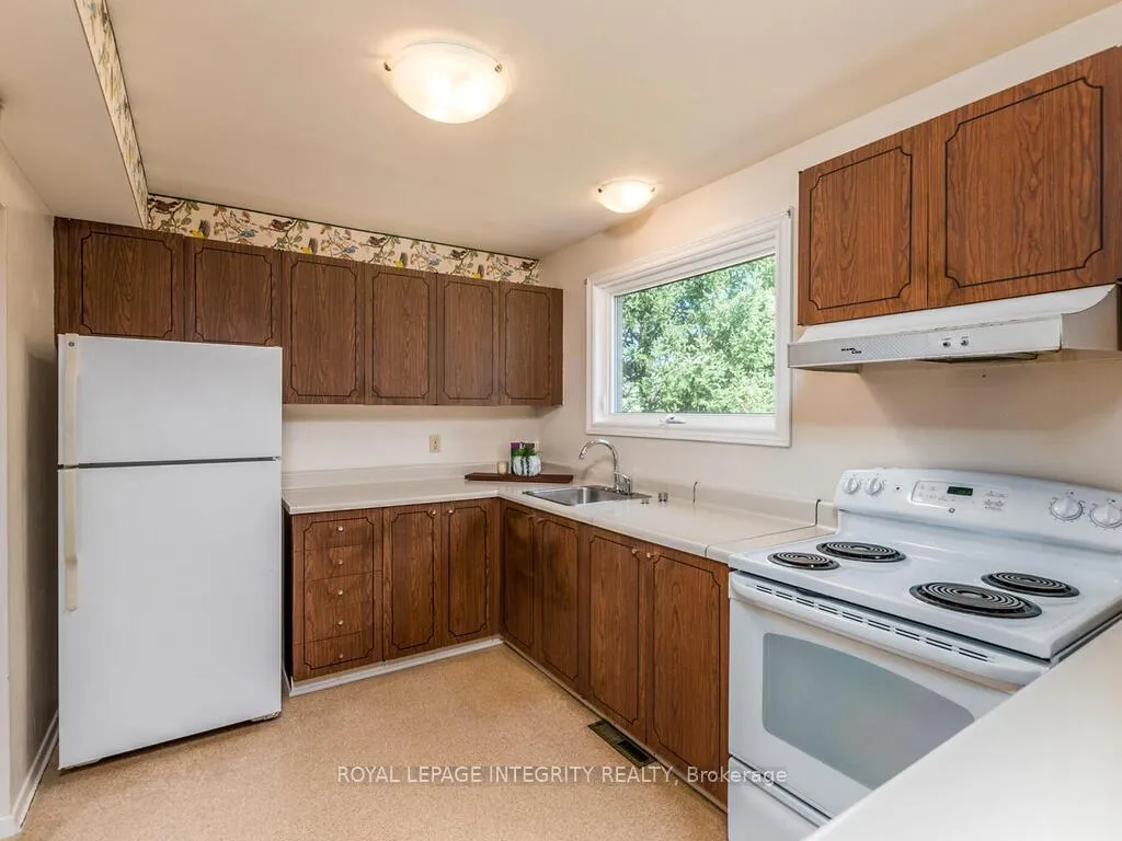 Photo 113 of 2150 Dutton Crescent, Ottawa, Beacon Hill North — HOMEH