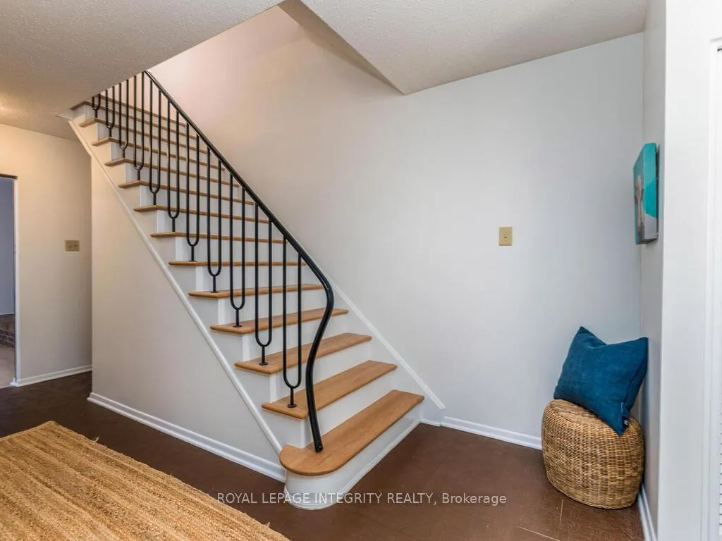 Photo 168 of 2150 Dutton Crescent, Ottawa, Beacon Hill North — HOMEH