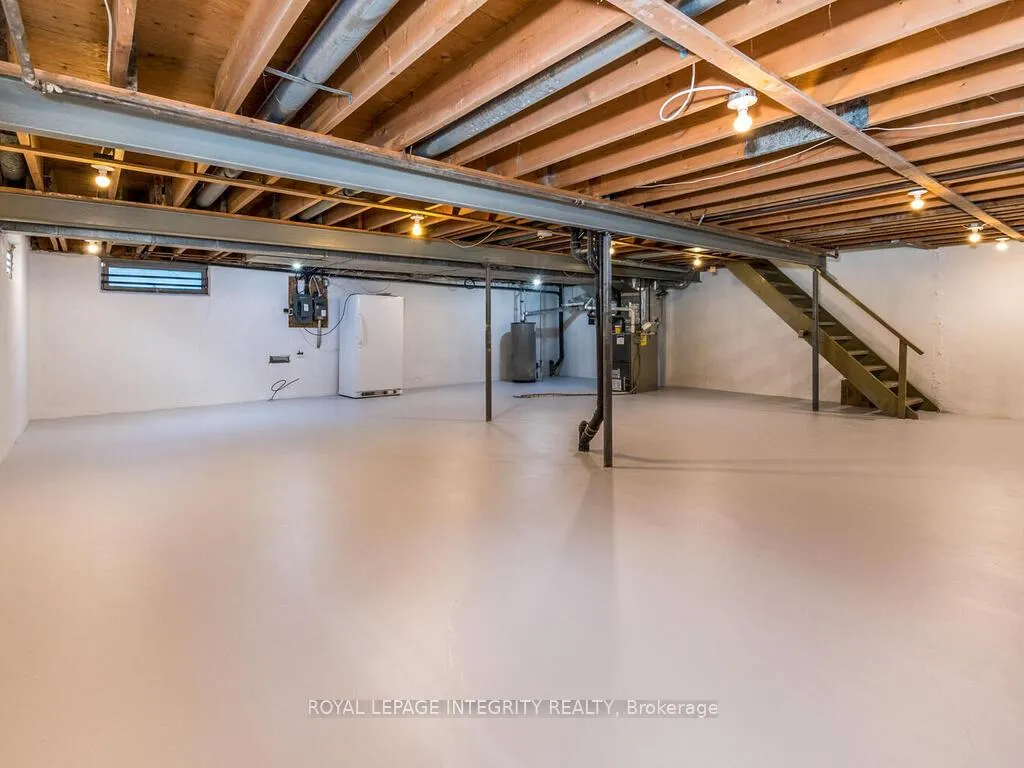 Photo 266 of 2150 Dutton Crescent, Ottawa, Beacon Hill North — HOMEH