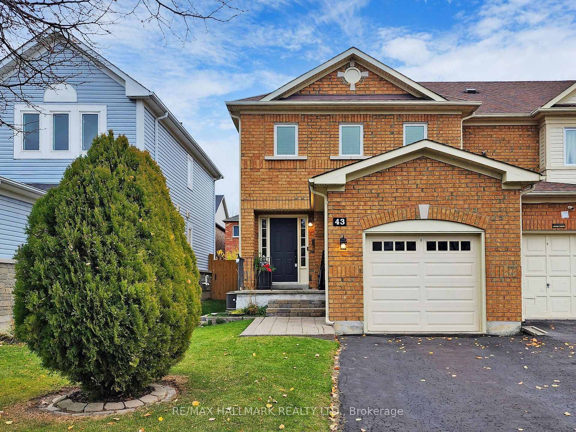 Front of 43 Eastport Drive
