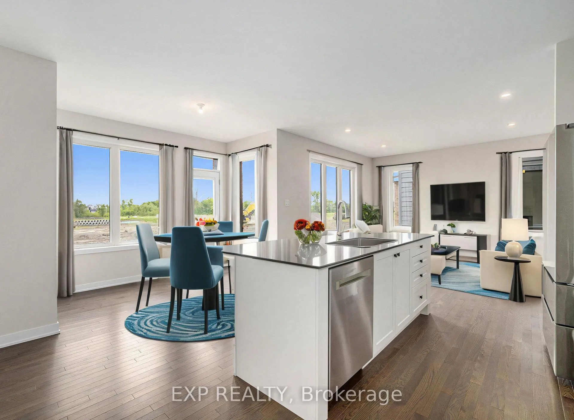 Photo 2 of 186 Conservancy Drive, Ottawa, Barrhaven - Heritage Park — HOMEH