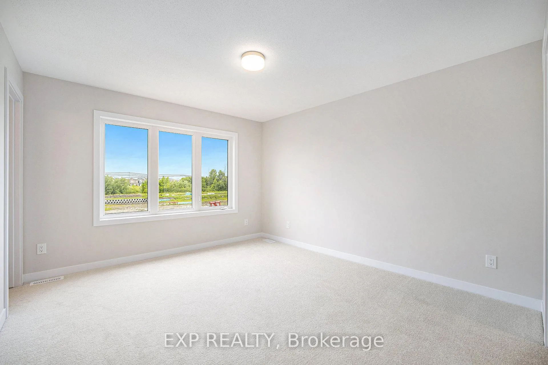 Photo 12 of 186 Conservancy Drive, Ottawa, Barrhaven - Heritage Park — HOMEH