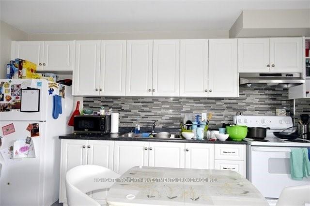 Photo 3 of Unit 2, 84 Harbord Street, Toronto, University — HOMEH