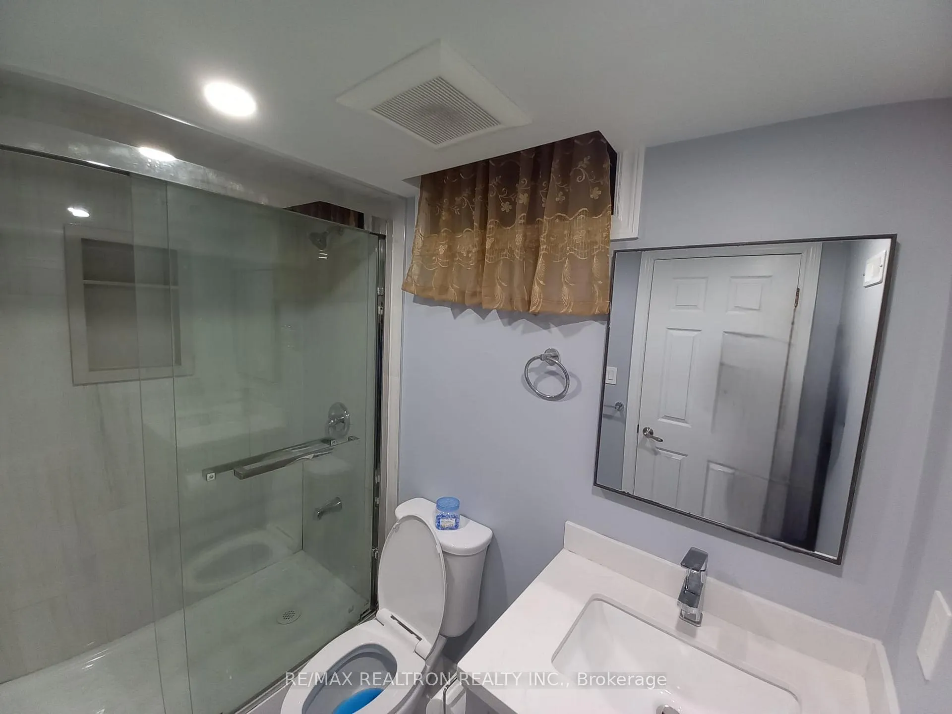 Photo 15 of 50 Magill Drive, Ajax, Central — HOMEH