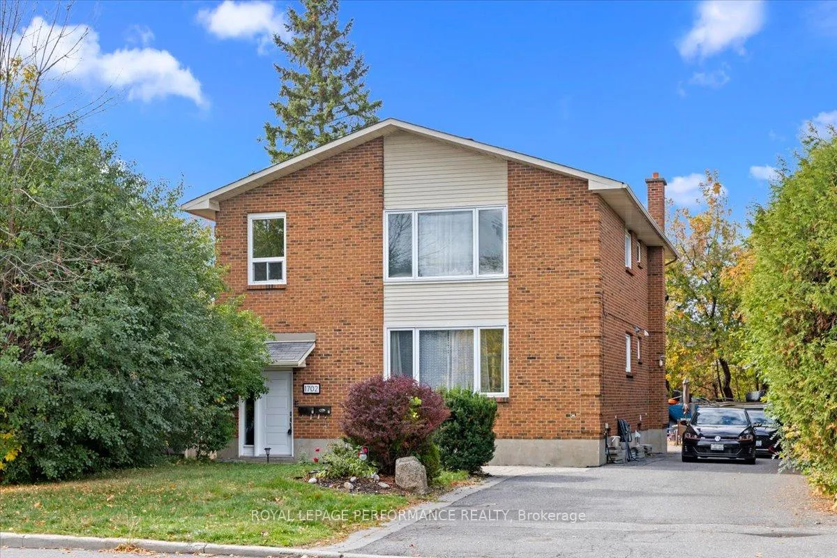 Front of 1702 Russell Road