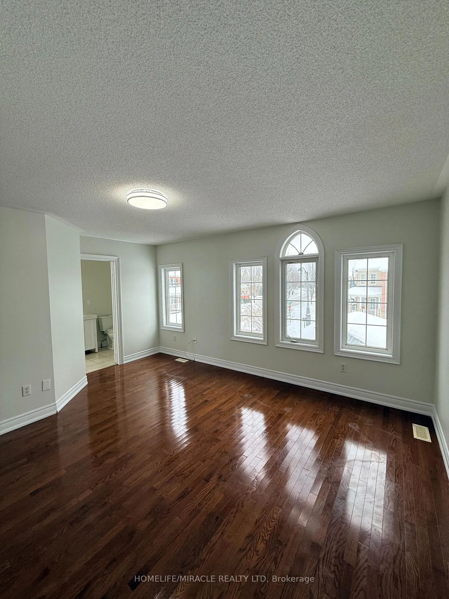 Photo 91 of 2 Howlett Crescent, Ajax, Northeast Ajax — HOMEH