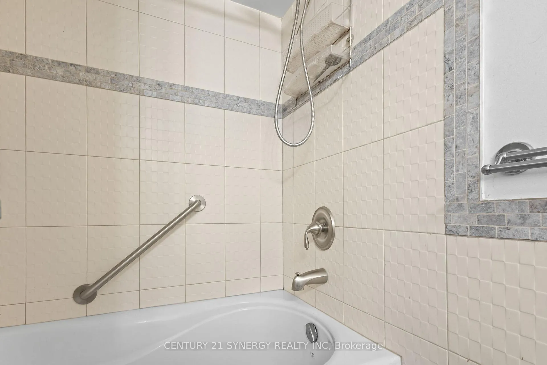 Photo 61 of 14 Silver Aspen Crescent, Ottawa, Blackburn Hamlet — HOMEH