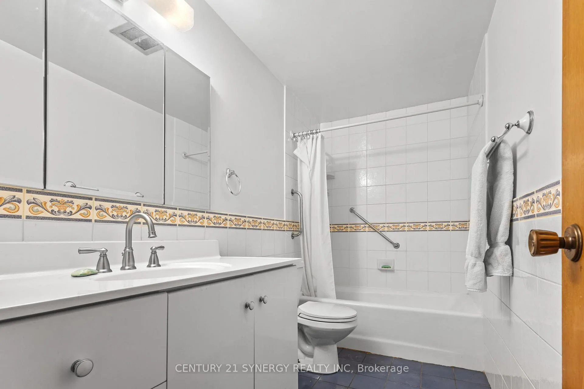 Photo 66 of 14 Silver Aspen Crescent, Ottawa, Blackburn Hamlet — HOMEH