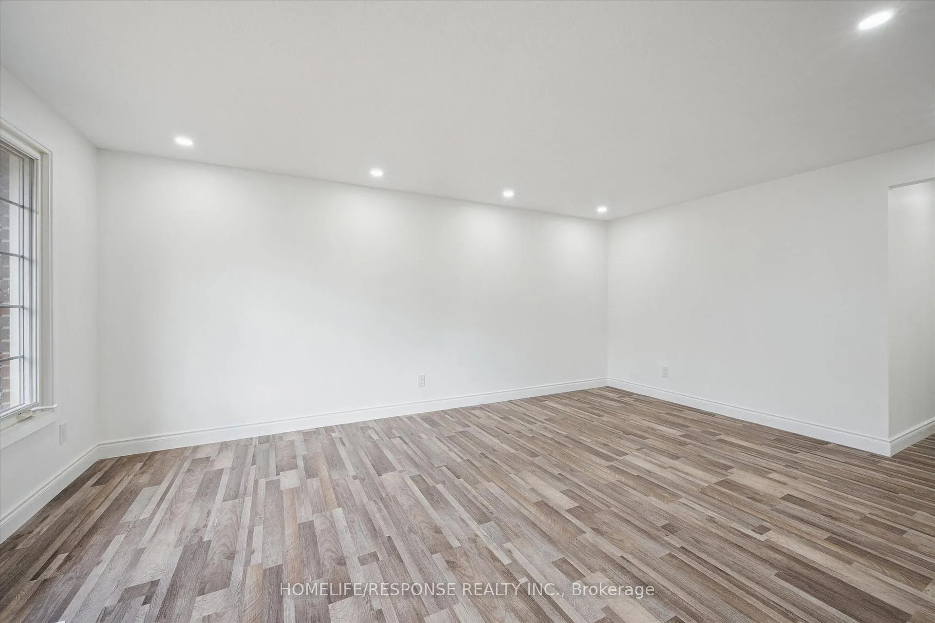 Photo 6 of Unit UPPER, 118 Selkirk Drive, Kitchener — HOMEH
