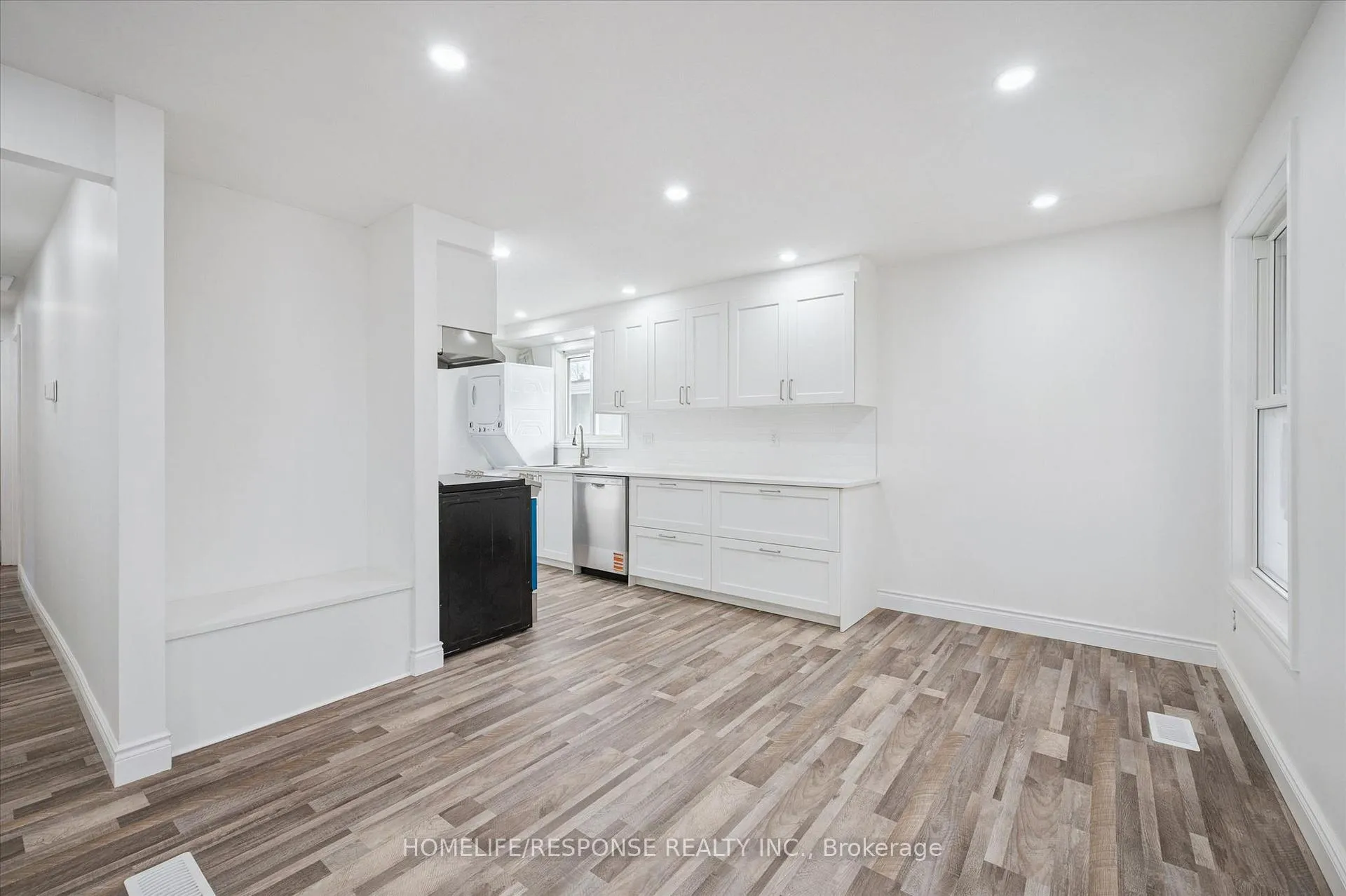 Photo 8 of Unit UPPER, 118 Selkirk Drive, Kitchener — HOMEH