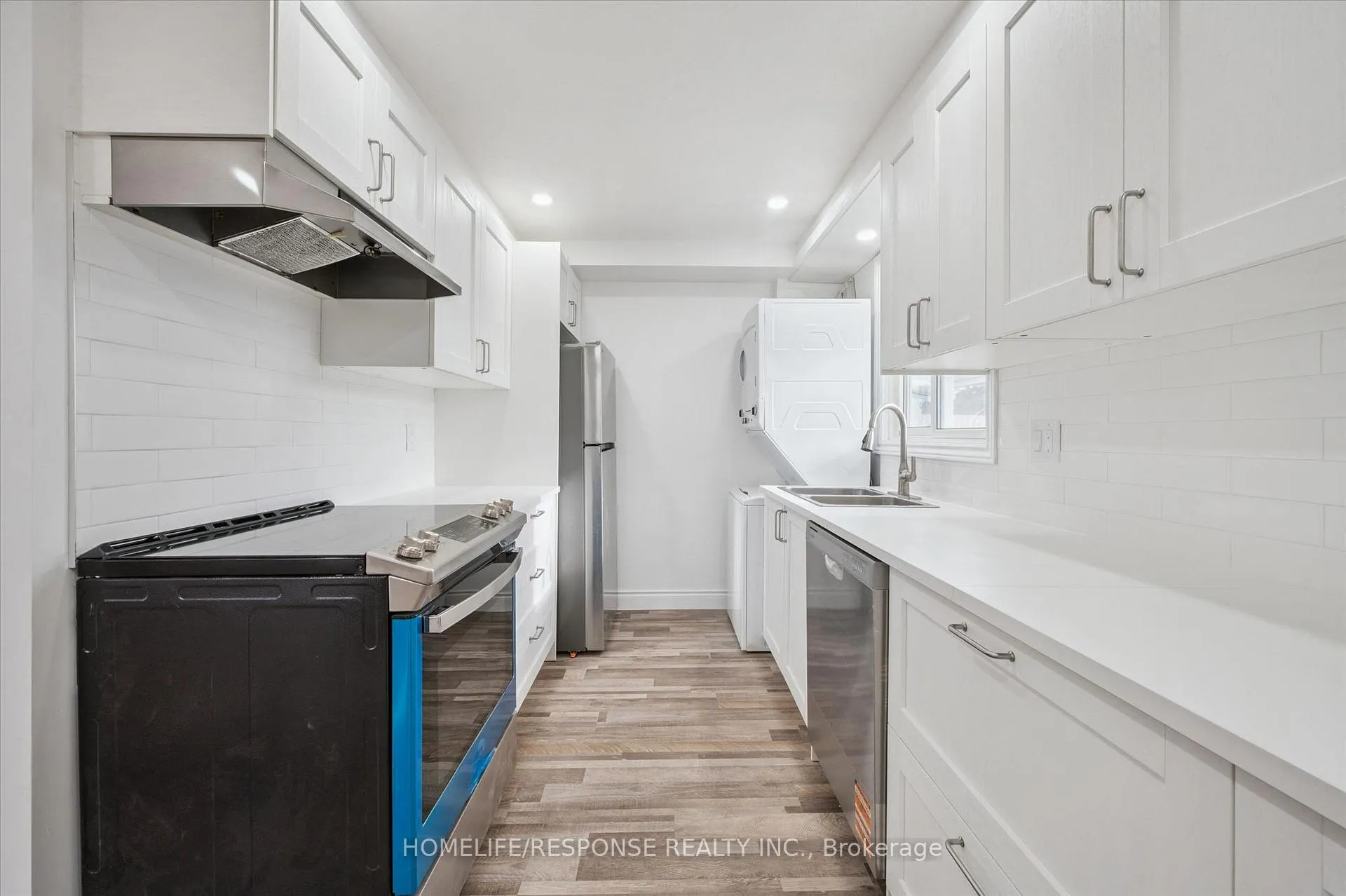 Photo 10 of Unit UPPER, 118 Selkirk Drive, Kitchener — HOMEH