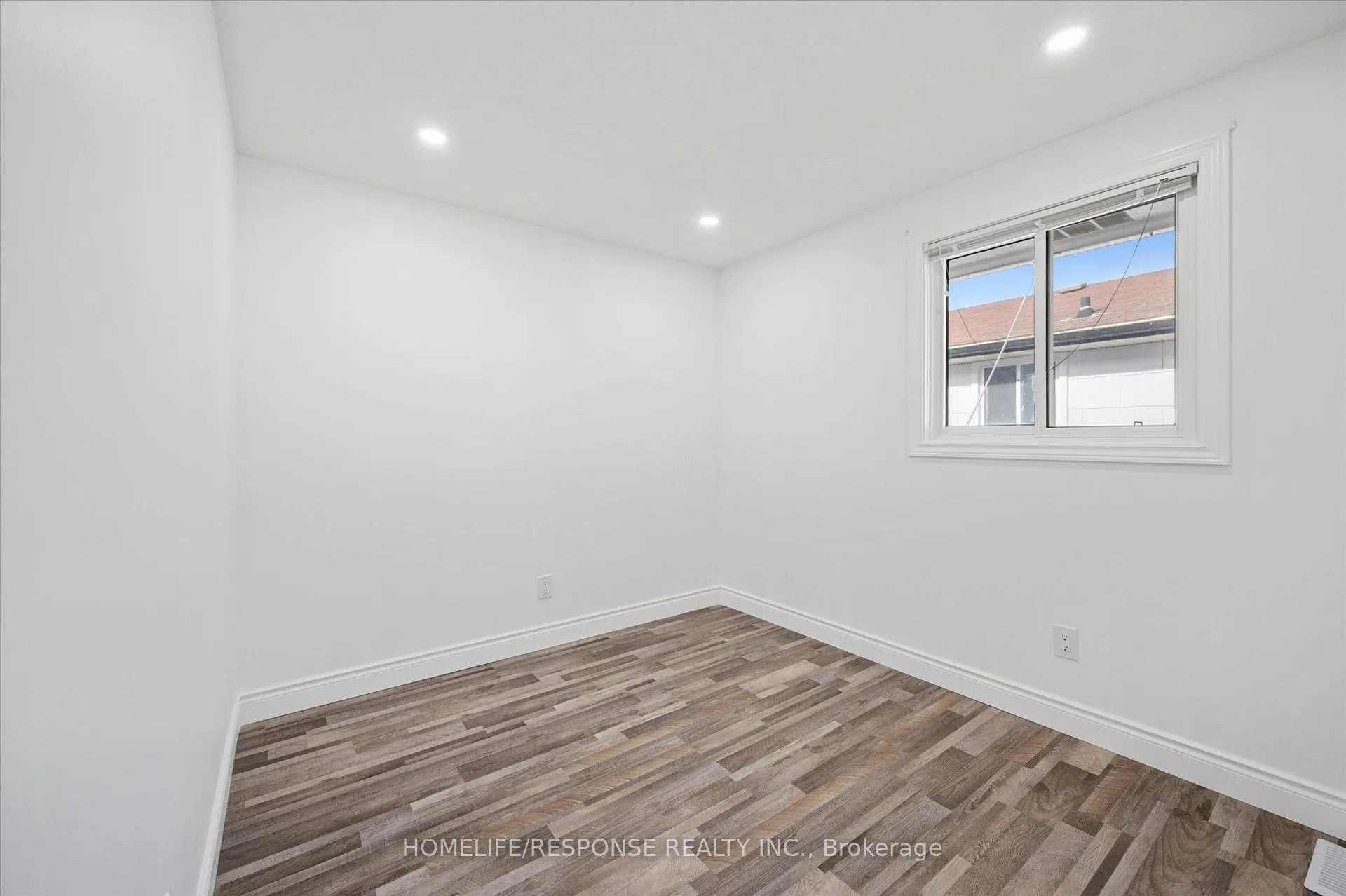 Photo 15 of Unit UPPER, 118 Selkirk Drive, Kitchener — HOMEH