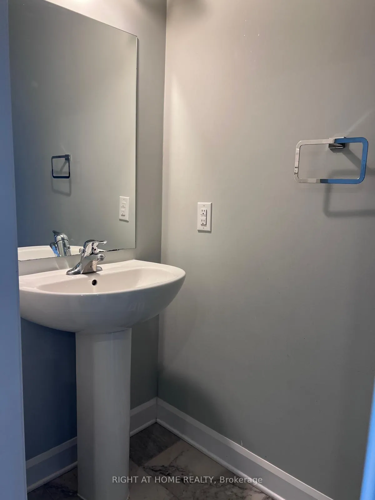 Photo 10 of 96 Stonehaven Way, Arnprior — HOMEH