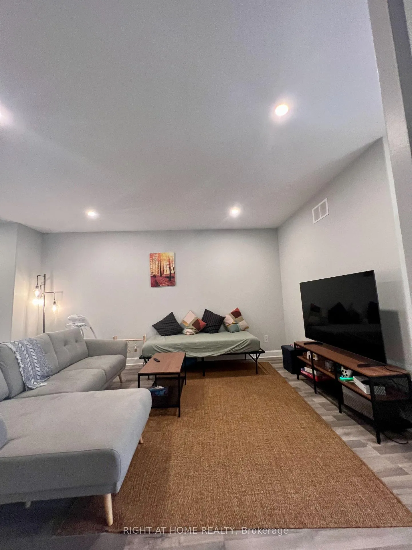 Photo 14 of 96 Stonehaven Way, Arnprior — HOMEH